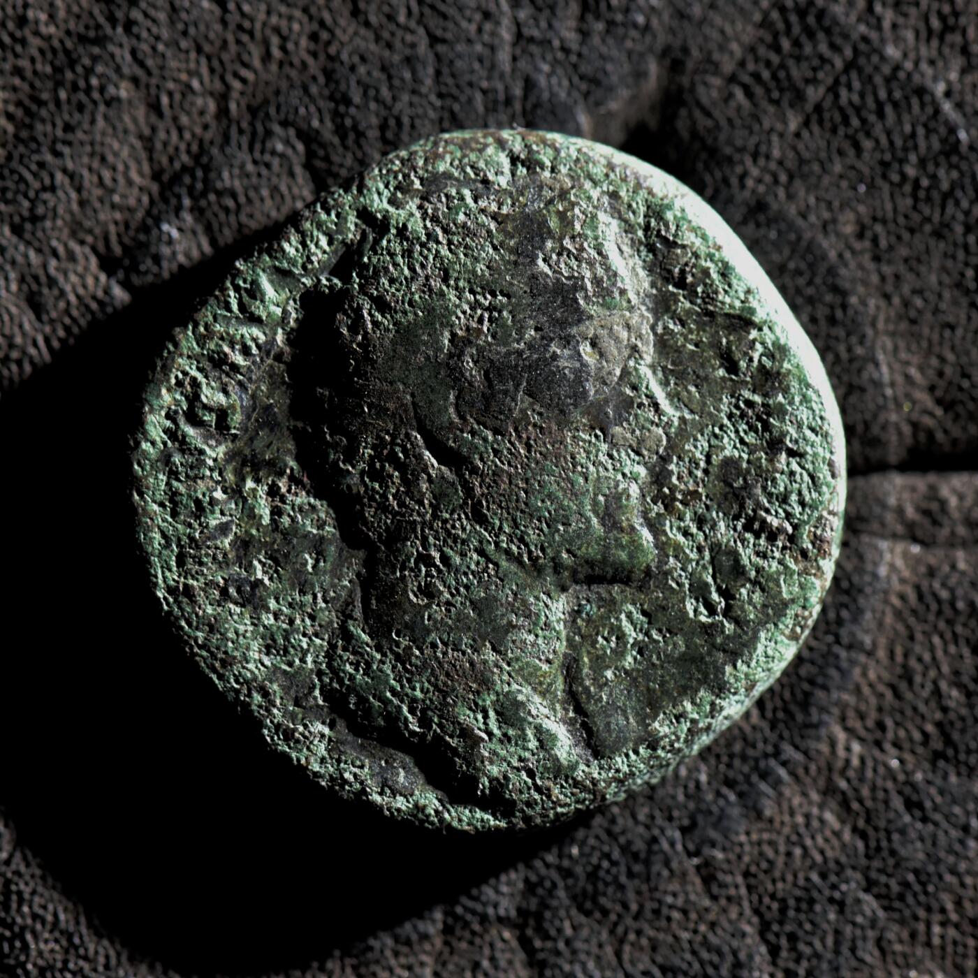 【良泉】第45期【直播场】1月15日晚19.30点开拍！ 208组，西方古代钱币、丝路古珠杂项专场 11.08克，公元138-161年【古罗马】五贤帝——安东尼·庇护，都庞第（双阿斯）铜币