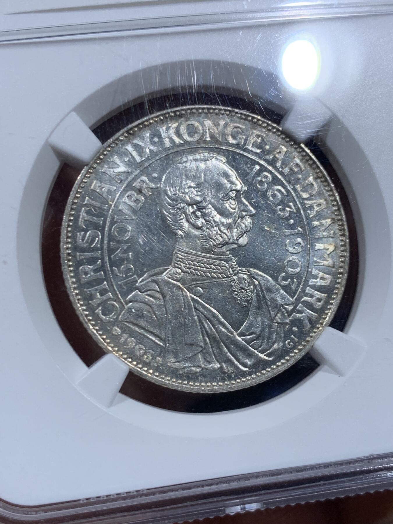 《竞宝斋》第452场 周日，周一 2场连拍 （全场包邮，欢迎送拍） NGC MS63 丹麦1903年国王登基40周年纪念银币