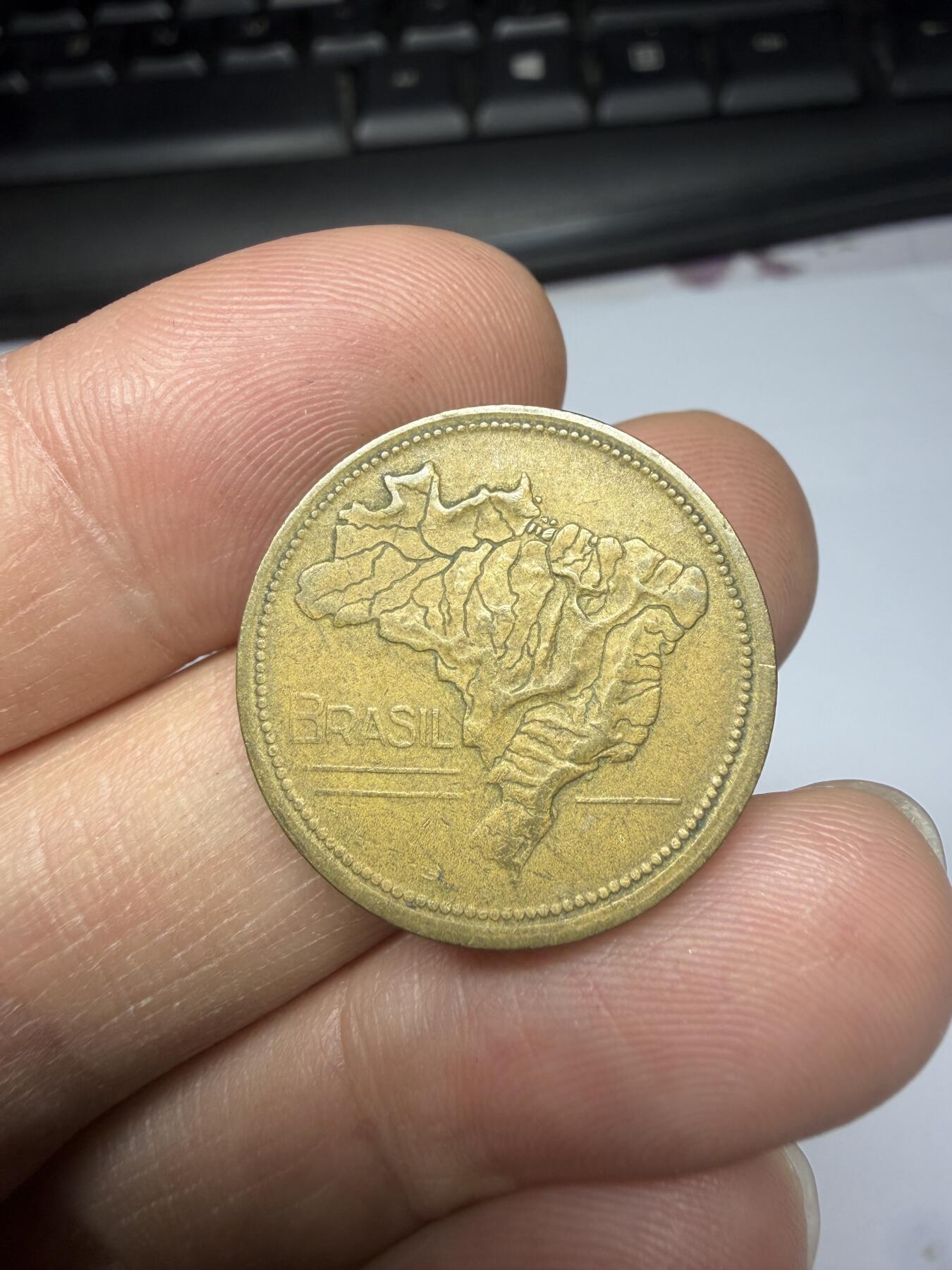 2025年集古藏今外币拍卖第十一期-第5场—（总第295拍），可以寄存60天，满160元包邮。 1945年巴西1克鲁塞罗