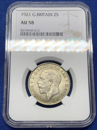 《竞宝斋》第452场 周日，周一 2场连拍 （全场包邮，欢迎送拍） - NGC AU58 英国1921年乔治五世弗洛林银币，未流通淡包浆好品，乔五中期弱打非常严重，这枚状态不错。