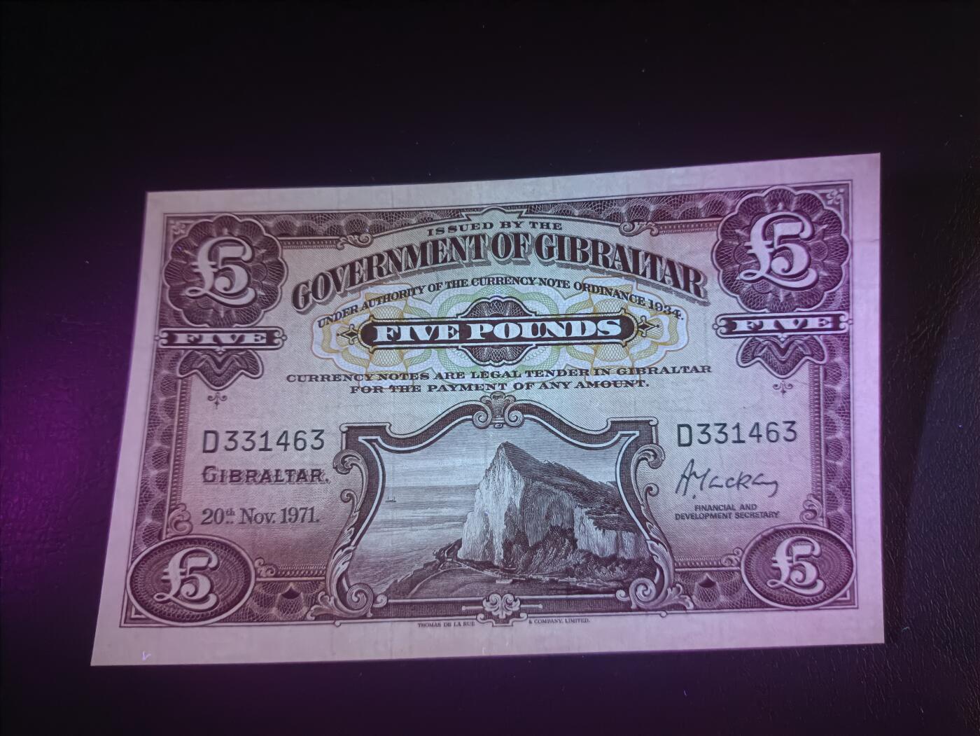2026首期，总第211期 直布罗陀1971版5镑AUNC，海岸峭壁，少见中高面值