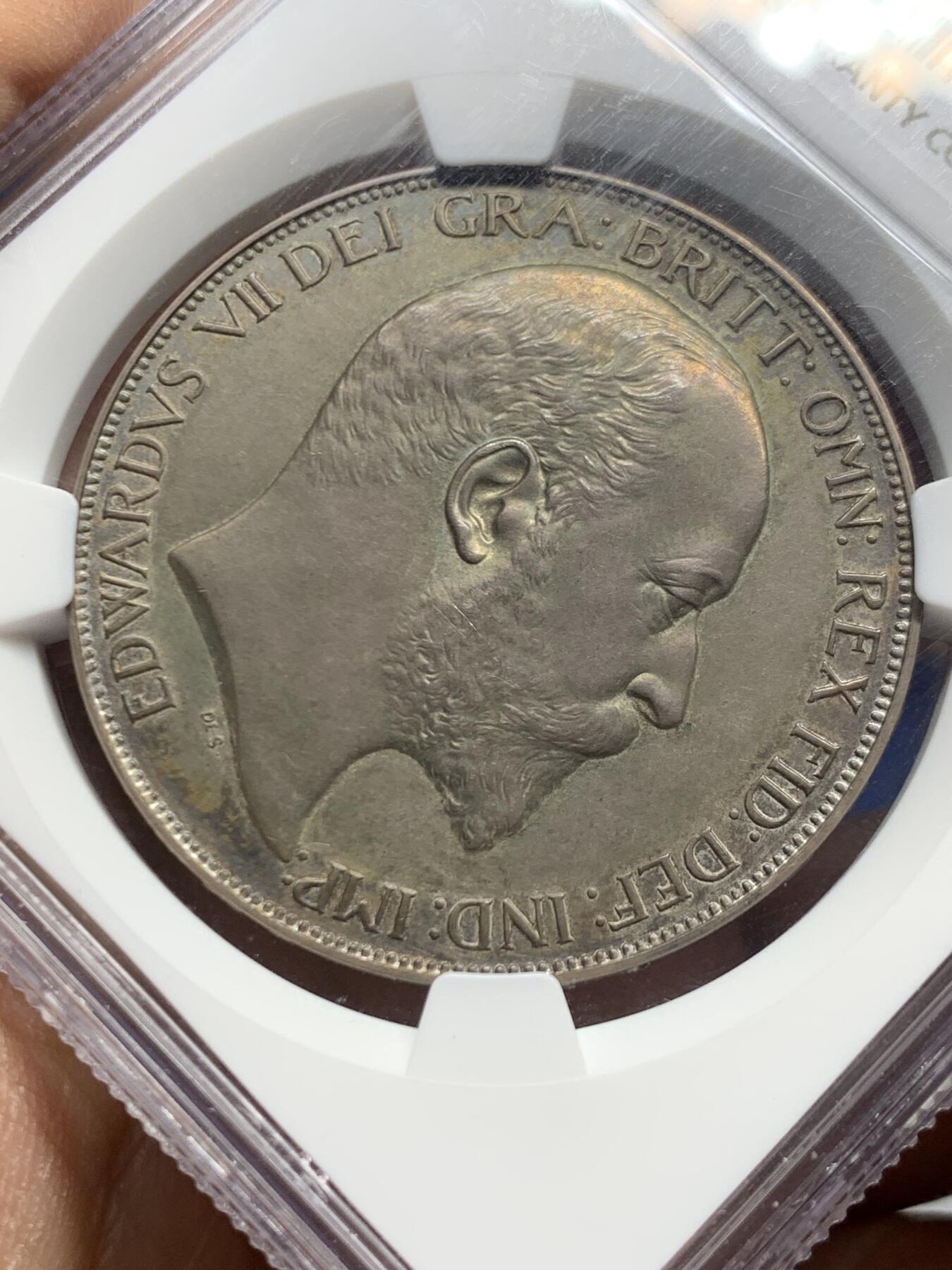 《竞宝斋》第452场 周日，周一 2场连拍 （全场包邮，欢迎送拍） NGC PF64MATTE 英国1902年爱德华七世精制马剑克朗 正面酱彩背面火烧云 爱七精制币难见包浆