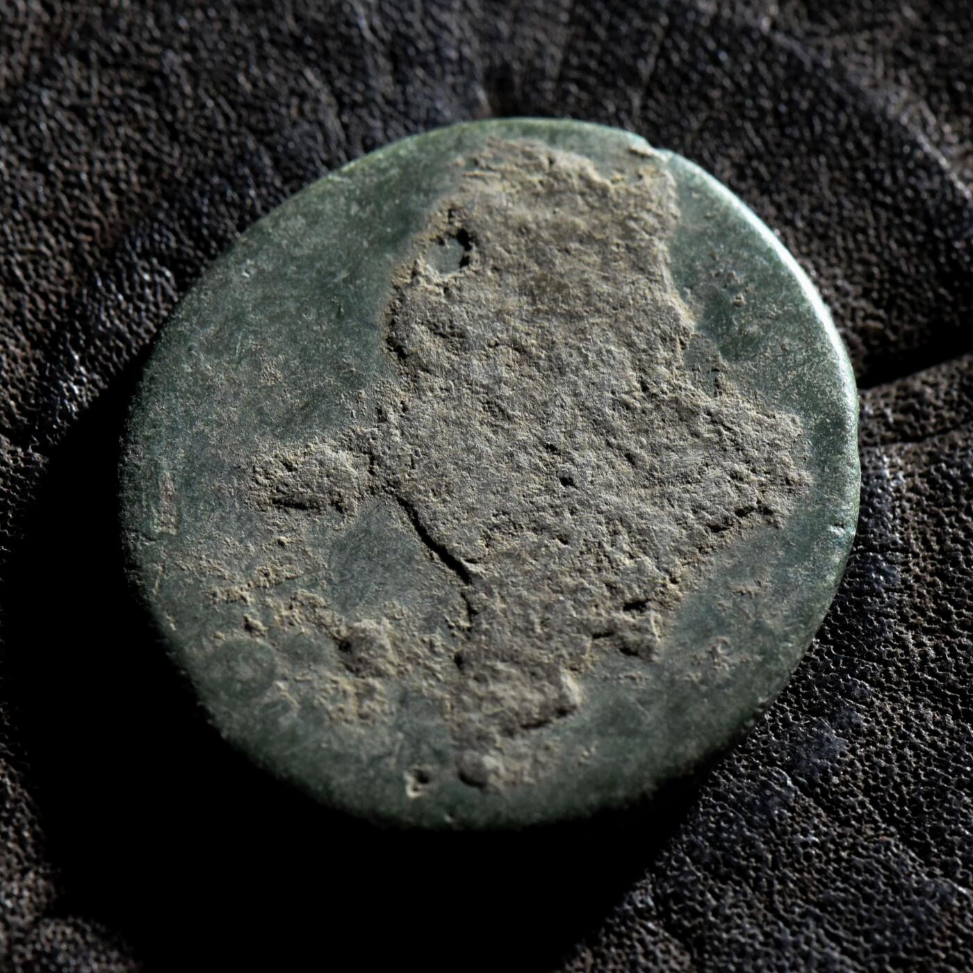 【良泉】第45期【直播场】1月15日晚19.30点开拍！ 208组，西方古代钱币、丝路古珠杂项专场 公元14-37 年【古罗马】提比略，阿斯大铜币，8.3克