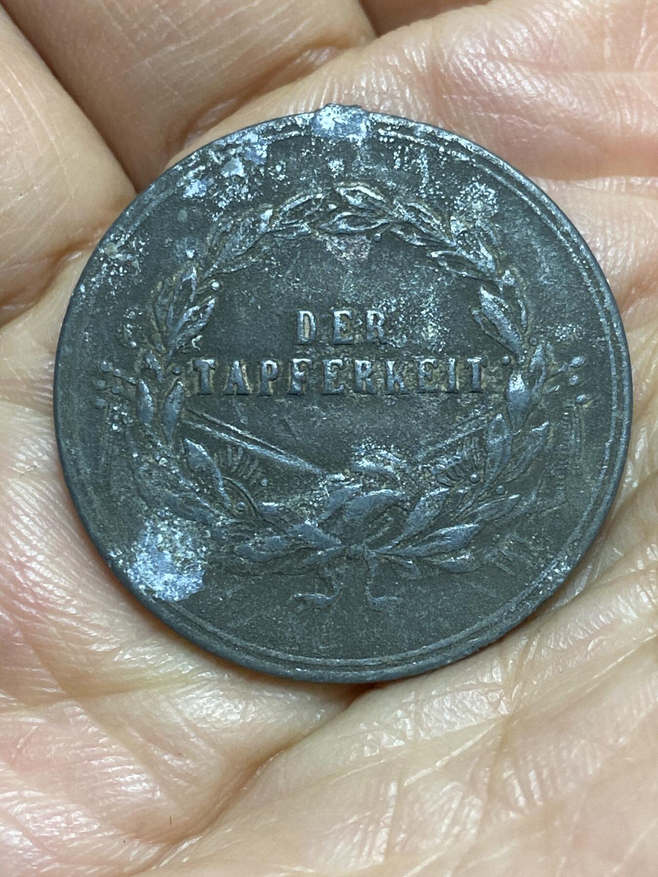 2026年第一场(总第一百七十场）外国好品散币场(免佣金) 奥匈帝国勇气奖章，直径31.1毫米，厚2.4毫米，重10.22克(弗朗茨·约瑟夫一世半身像，1915–1917年第一次世界大战期间铸造，青铜级勇气奖章)