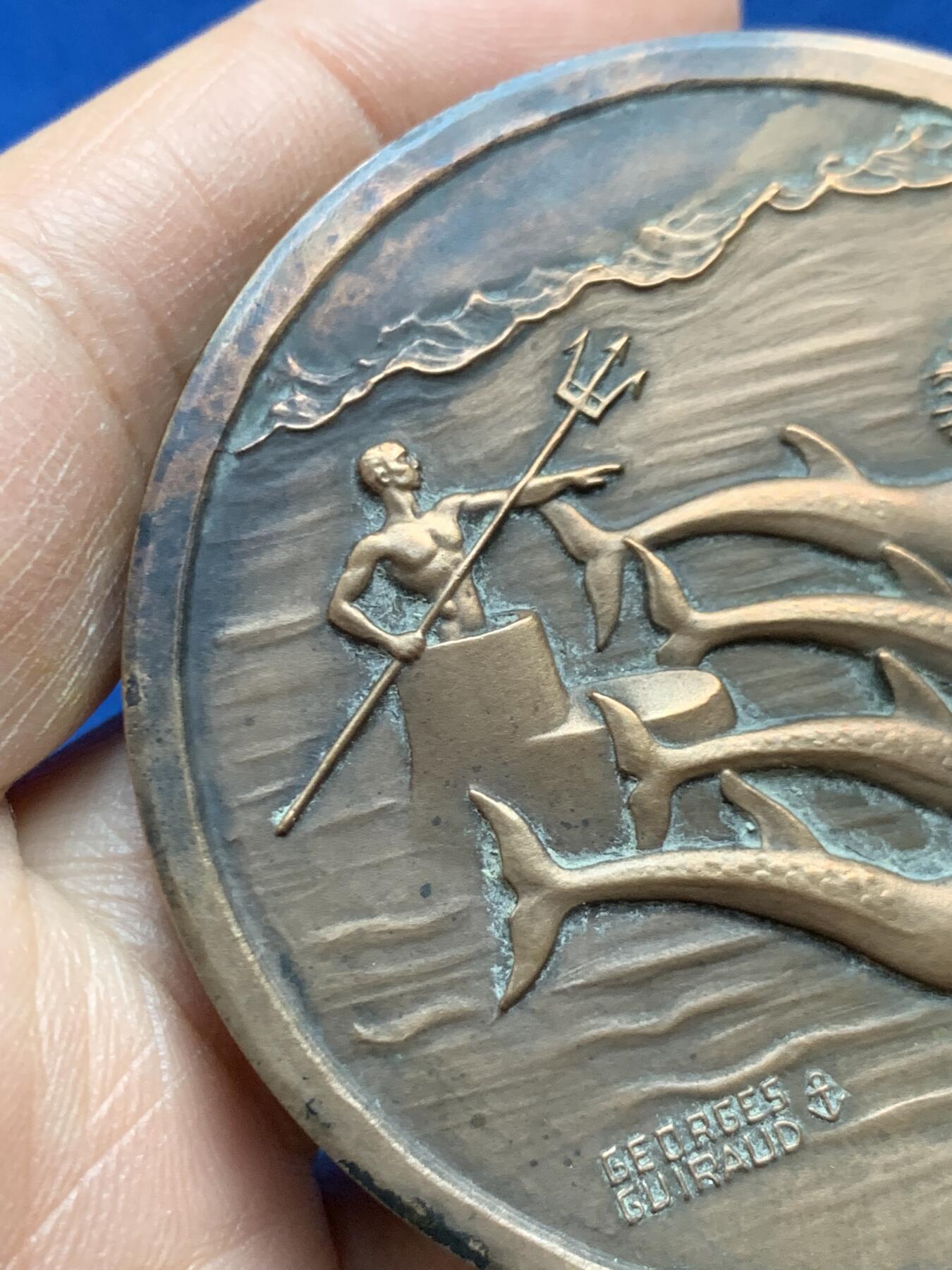 《竞宝斋》第452场 周日，周一 2场连拍 （全场包邮，欢迎送拍） 法国“布安指挥官”号通报舰纪念铜章 军事收藏 94.3克 58.3mm 丰饶角铜标