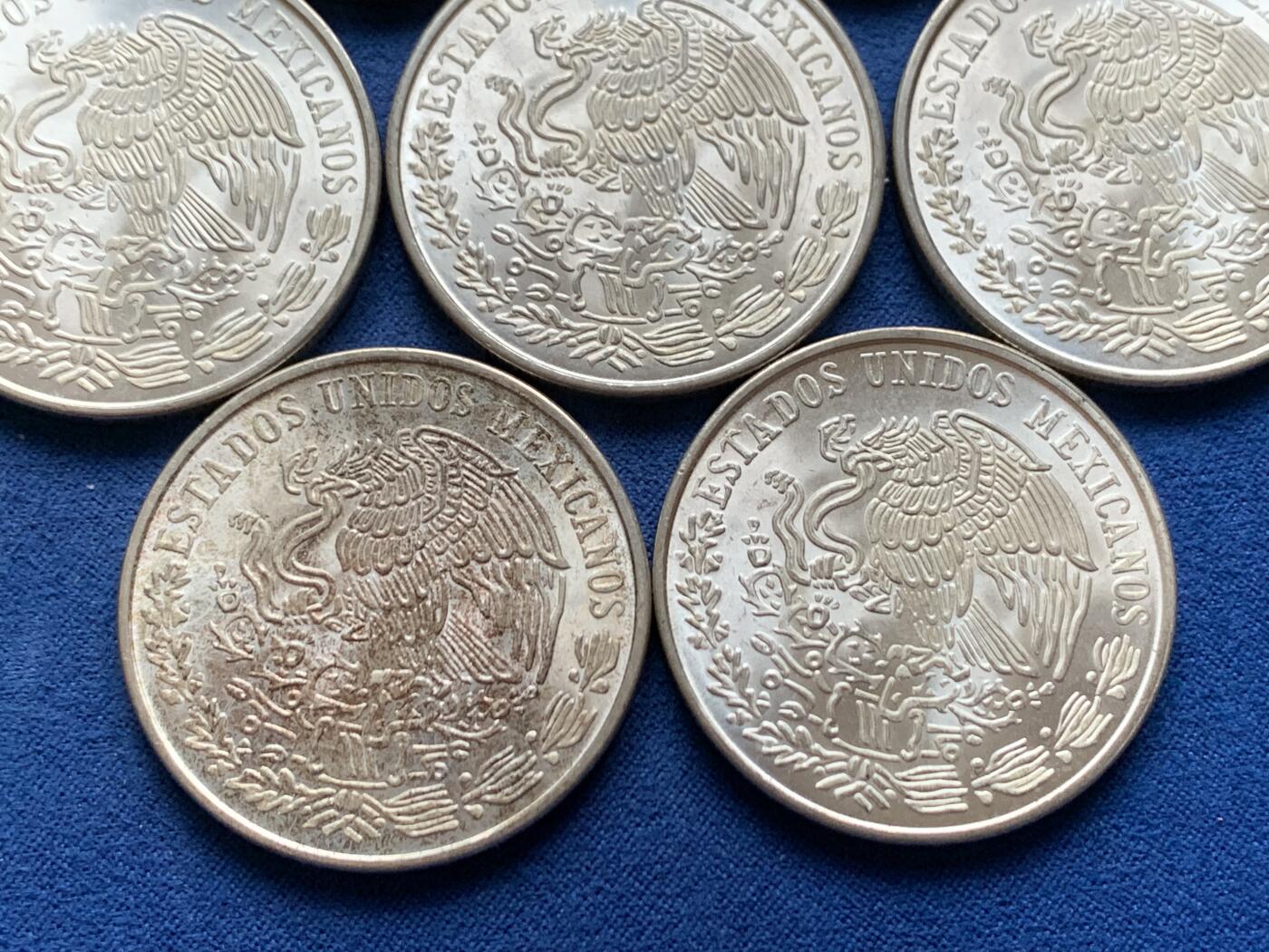 《竞宝斋》第452场 周日，周一 2场连拍 （全场包邮，欢迎送拍） 七枚一组 墨西哥1978年革命领袖100比索大银币 720银 总重约194.4克