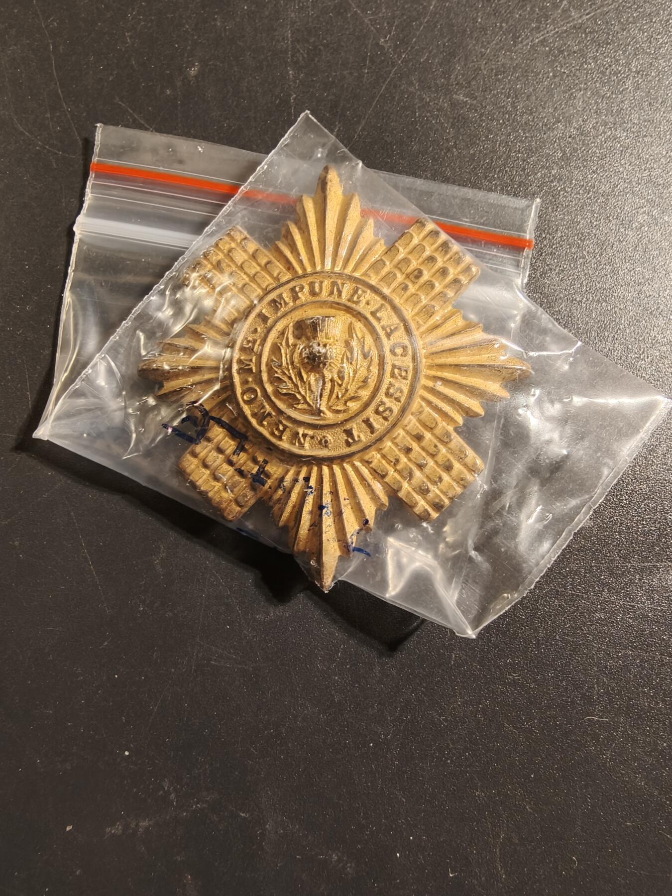 老王徽章第172期 英国苏格兰近卫步兵团帽徽    一战时期