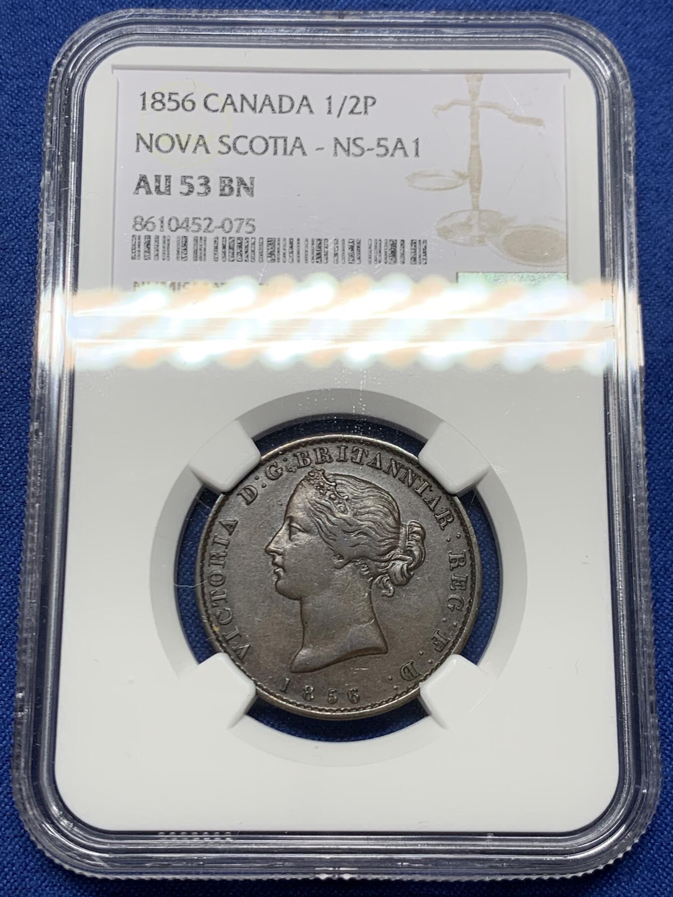 《竞宝斋》第452场 周日，周一 2场连拍 （全场包邮，欢迎送拍） NGC AU53BN 加拿大1856年小维五月花1/2便士铜币，同分里的好状态，花叶细节精美，北美的代表性花卉，美国开端的象征，没几个好品，稀少品种