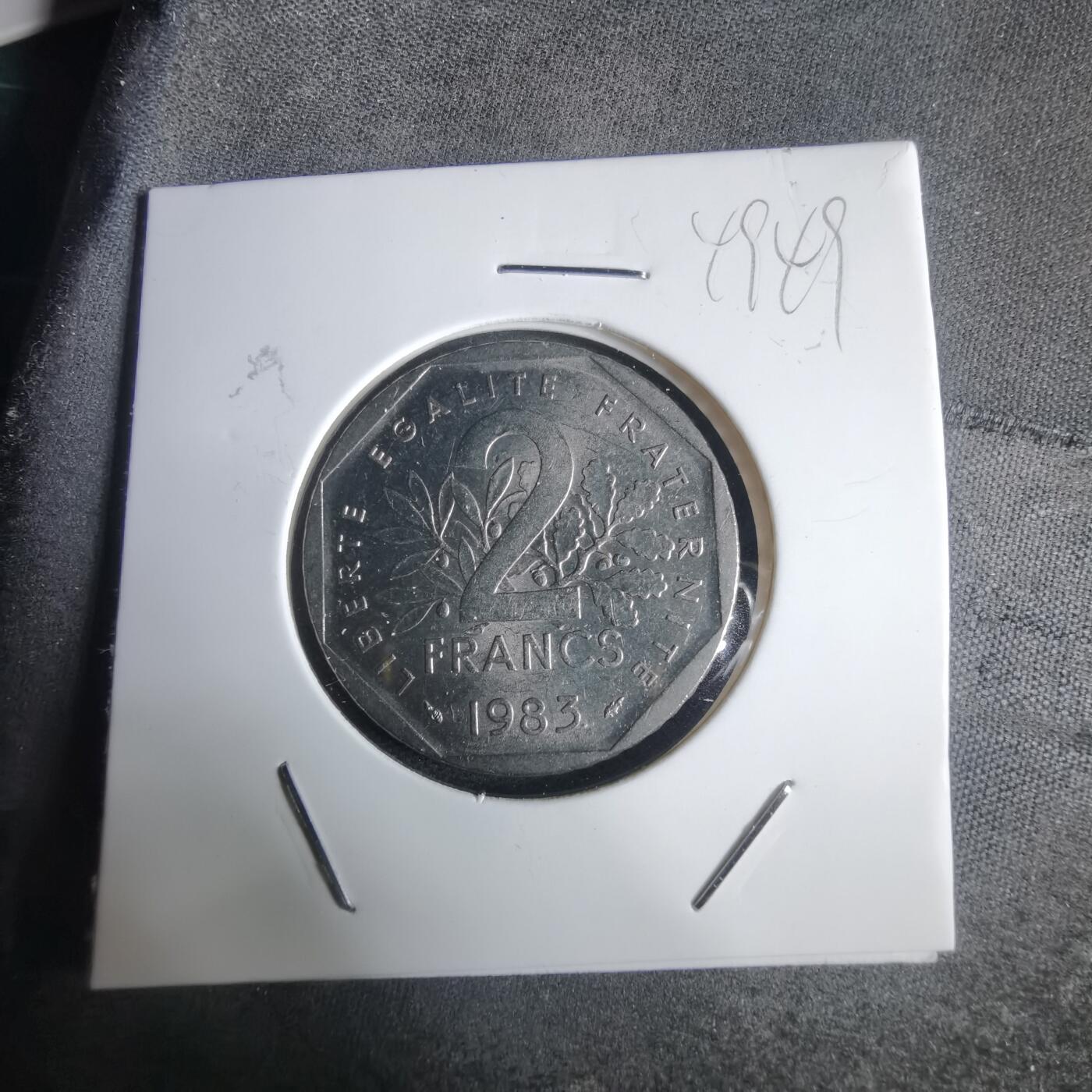 沼泽如烟--第949场 法国1983年二元