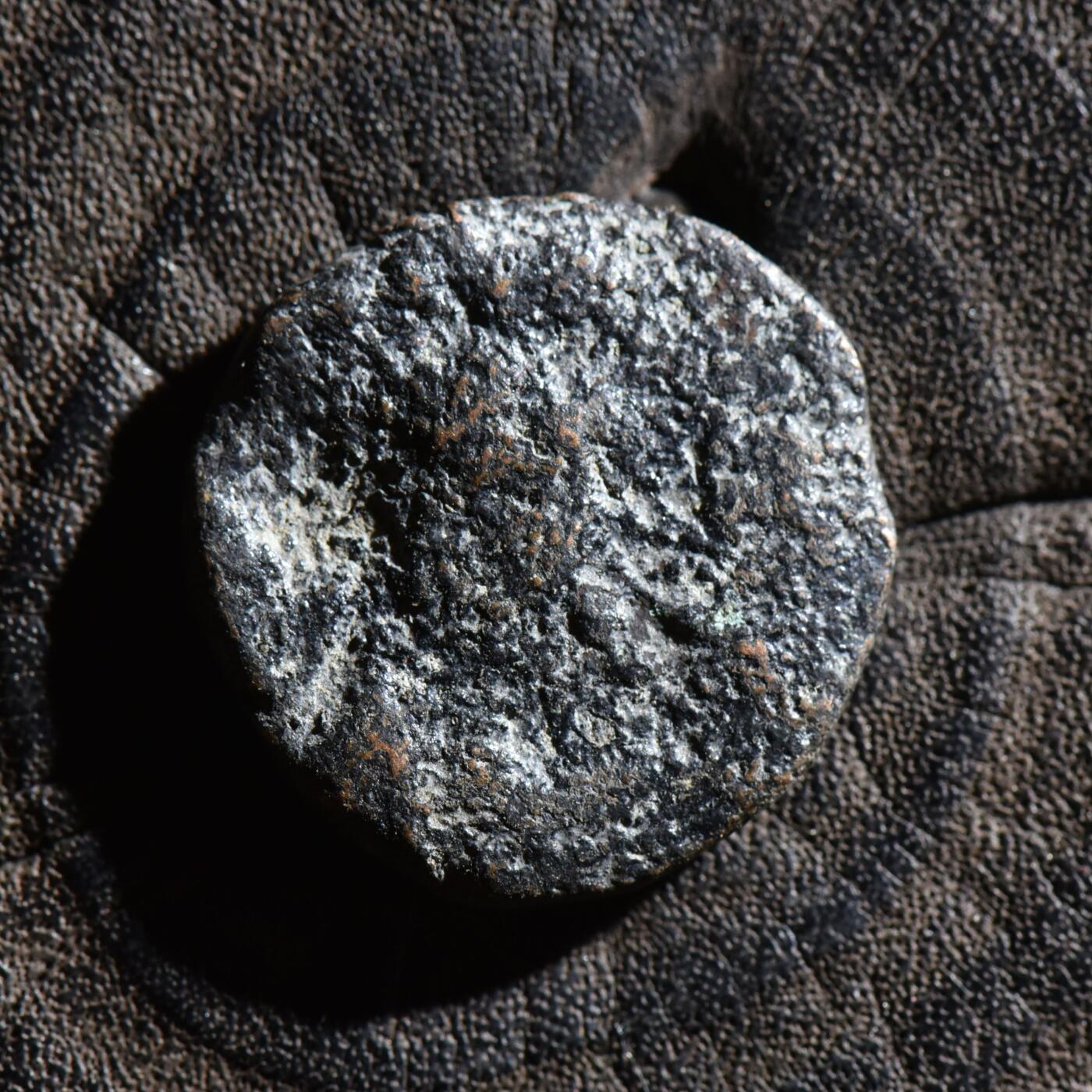 【良泉】第45期【直播场】1月15日晚19.30点开拍！ 208组，西方古代钱币、丝路古珠杂项专场 公元55-100年【古印度】贵霜第二任国王，威玛·塔克图，铜币，6.39克