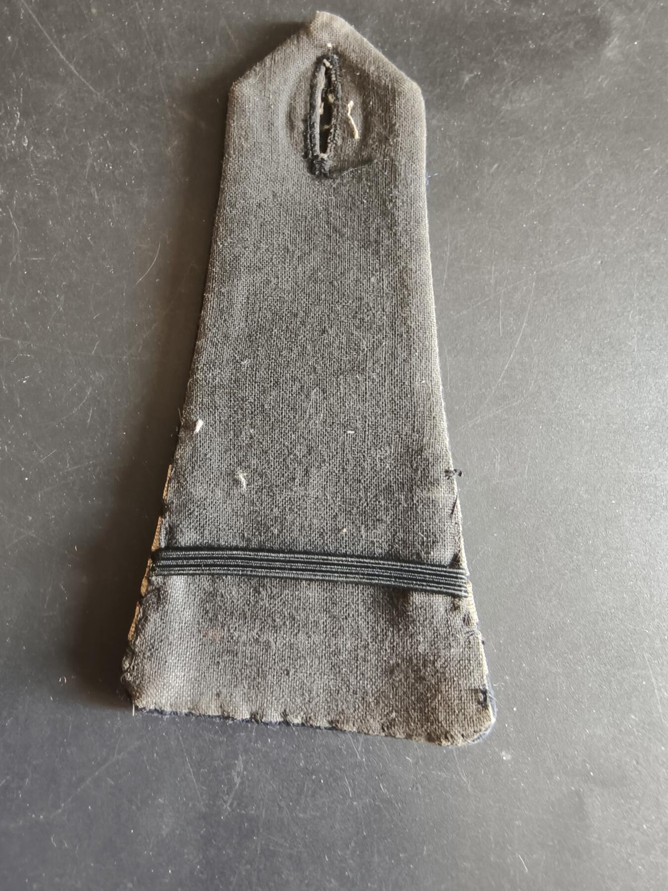 老王徽章第172期 法国陆军士官肩章