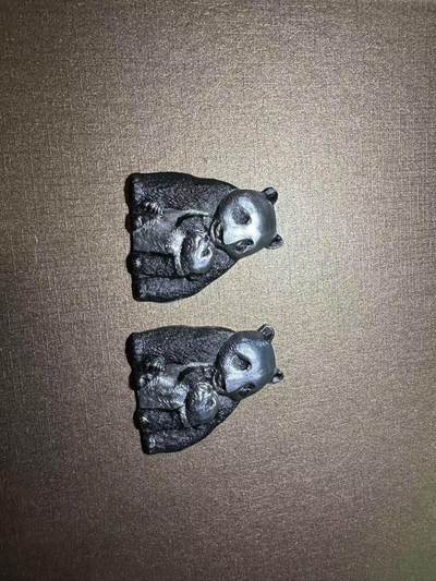 CSIS-GREAT评级精品钱币拍卖第三百三十二期 - 库克2017年幸运大熊猫母子仿古异形熊猫形超高浮雕纪念银币  2枚 料价