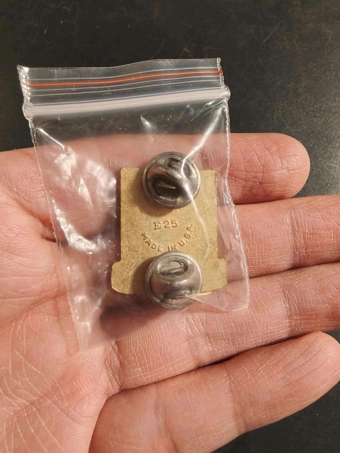 老王徽章第172期 美国陆军第2步兵团证章