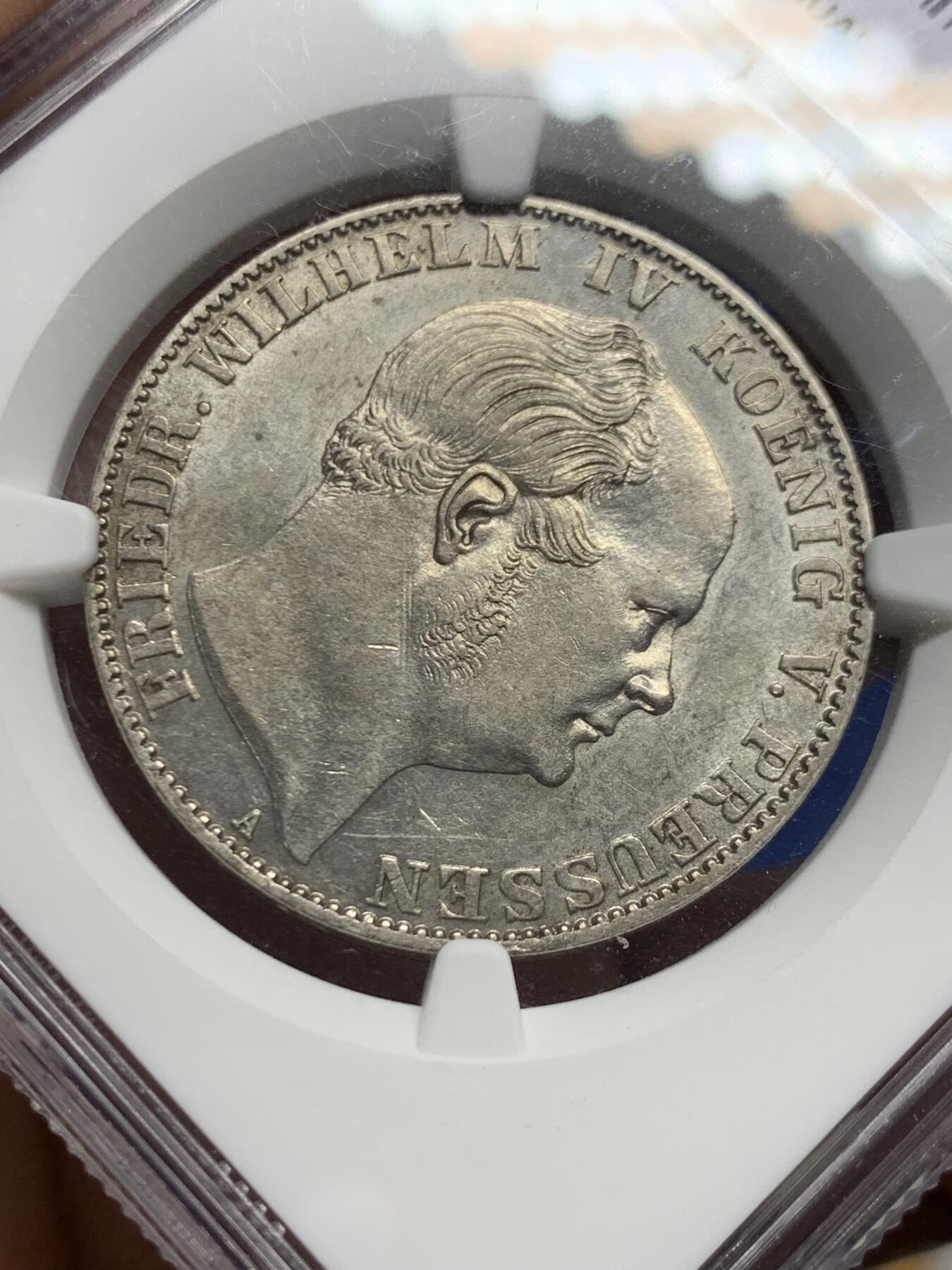 《竞宝斋》第452场 周日，周一 2场连拍 （全场包邮，欢迎送拍） NGC MS62 德国 1860年 普鲁士 威廉四世 离冠鹰 1泰勒银币 少见年份