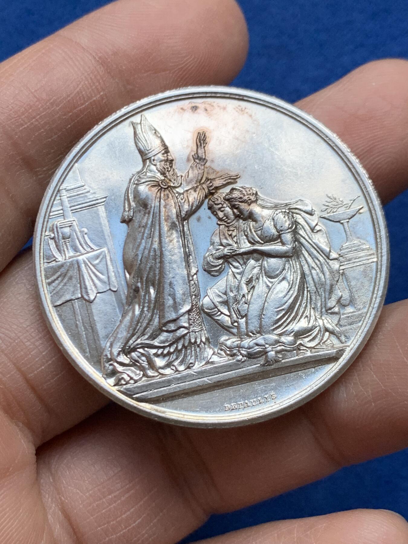 《竞宝斋》第452场 周日，周一 2场连拍 （全场包邮，欢迎送拍） 法国1890年结婚纪念银章 大版 41.5MM 32g 丰饶角边铭