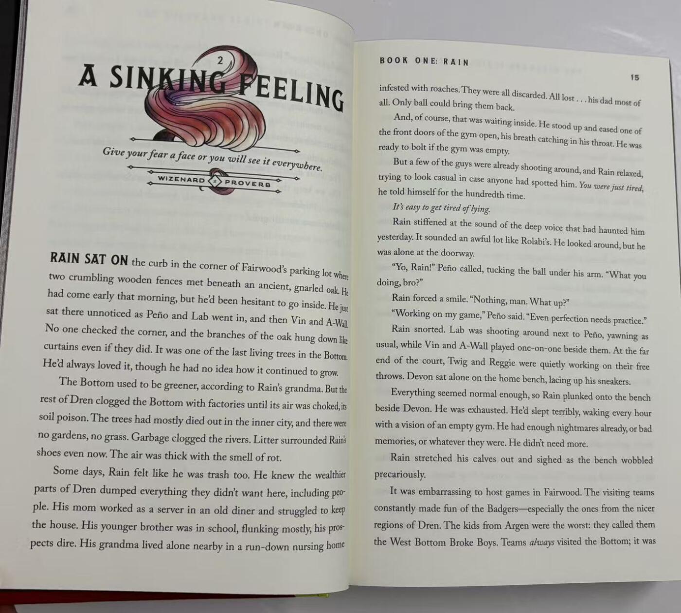 零元拍：科比-布莱恩特亲笔签名个人首部励志体育小说《巫滋纳德系列——训练营》。签于洛杉矶安纳海姆会展中心