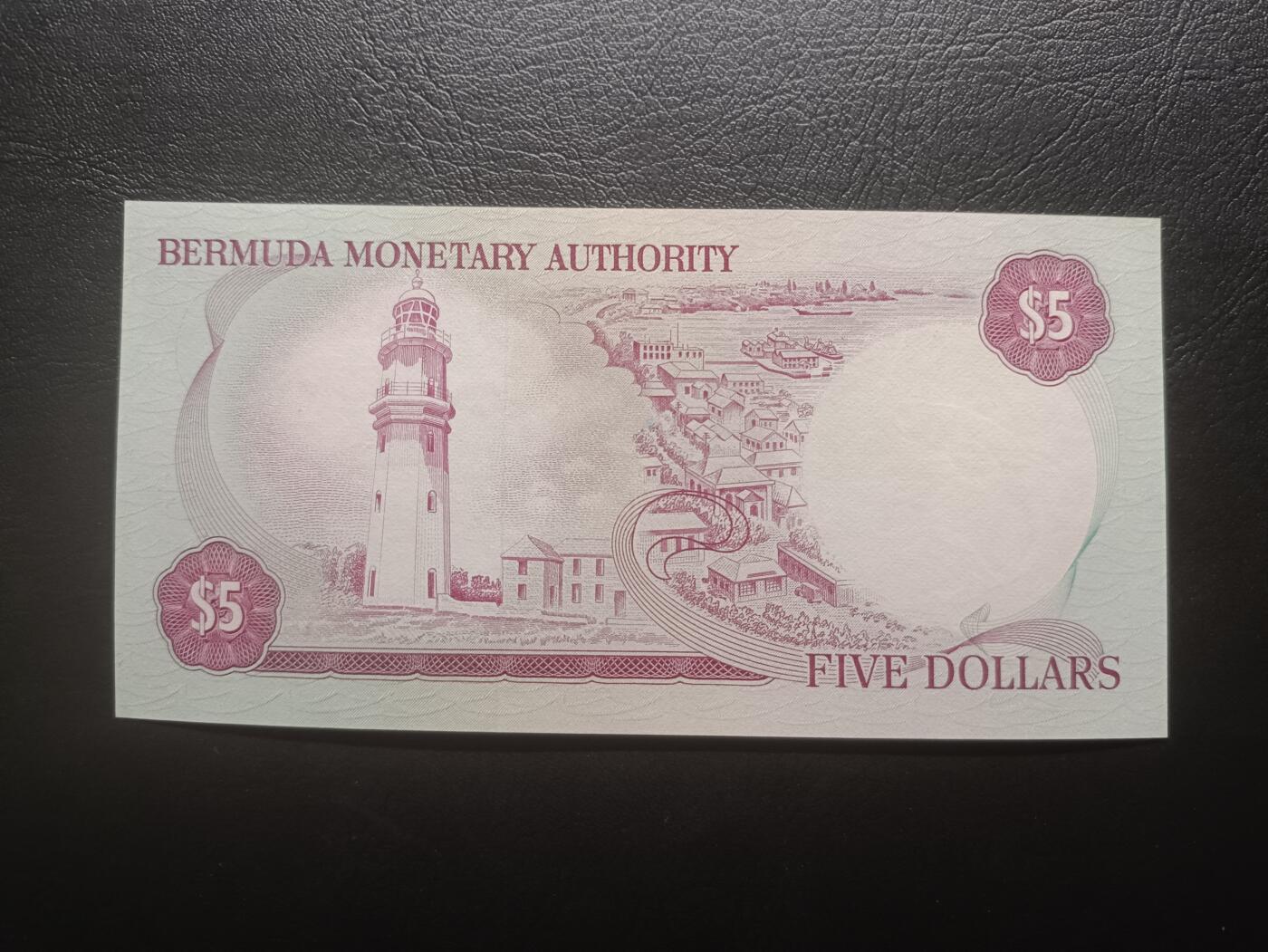 2026首期，总第211期 百慕大1978年5元UNC-首冠A/1无47，后期金管局版本，珍珠冠女王和杜克港灯塔
