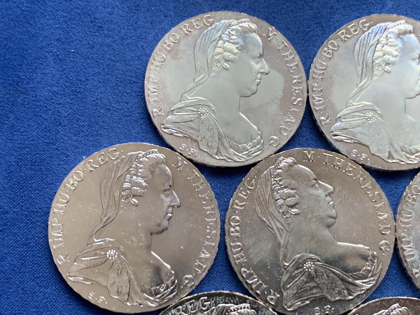 《竞宝斋》第452场 周日，周一 2场连拍 （全场包邮，欢迎送拍）