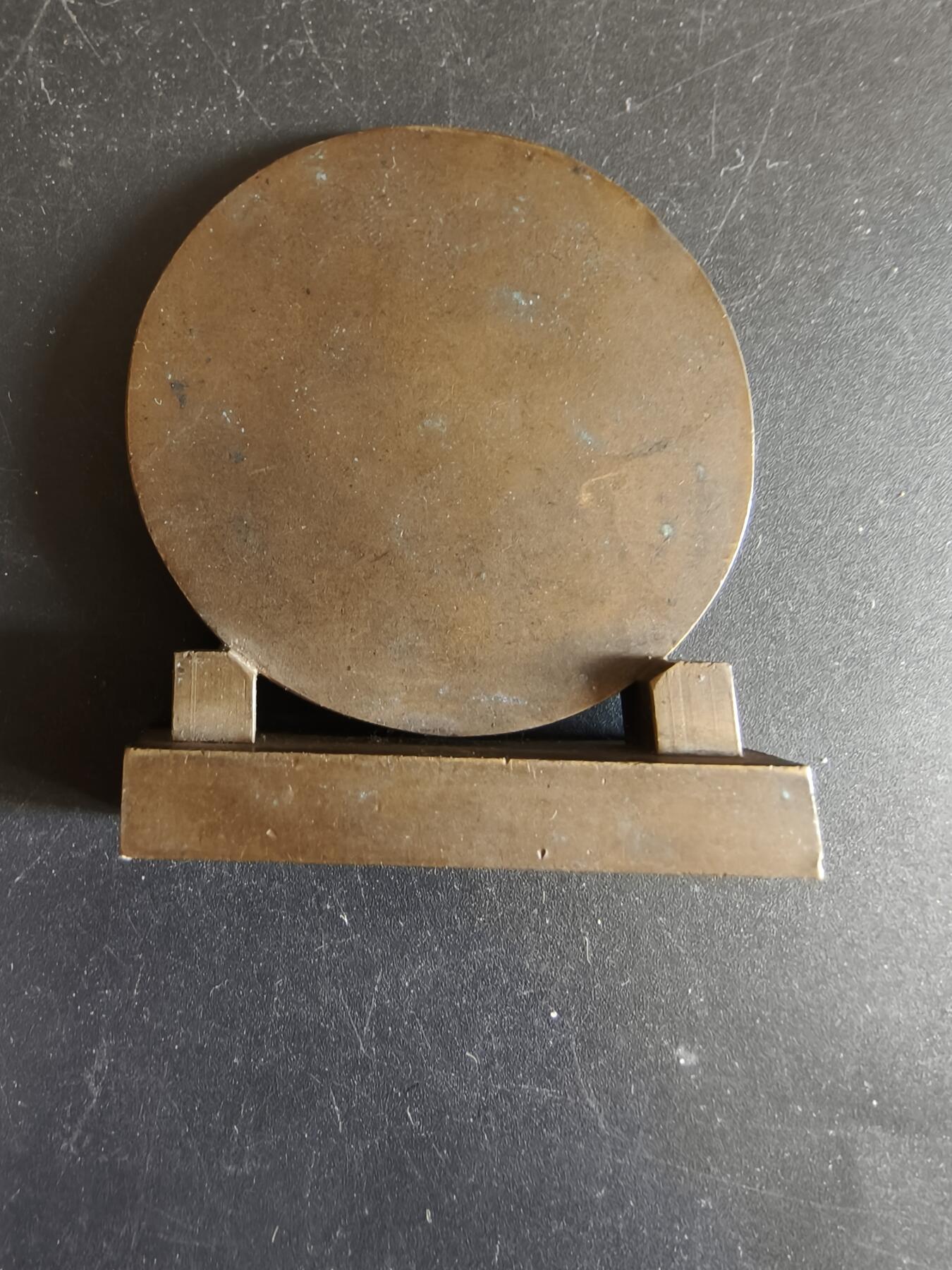 老王徽章第172期 法国圣方济各大铜章     尺寸49mm     重量79.4g