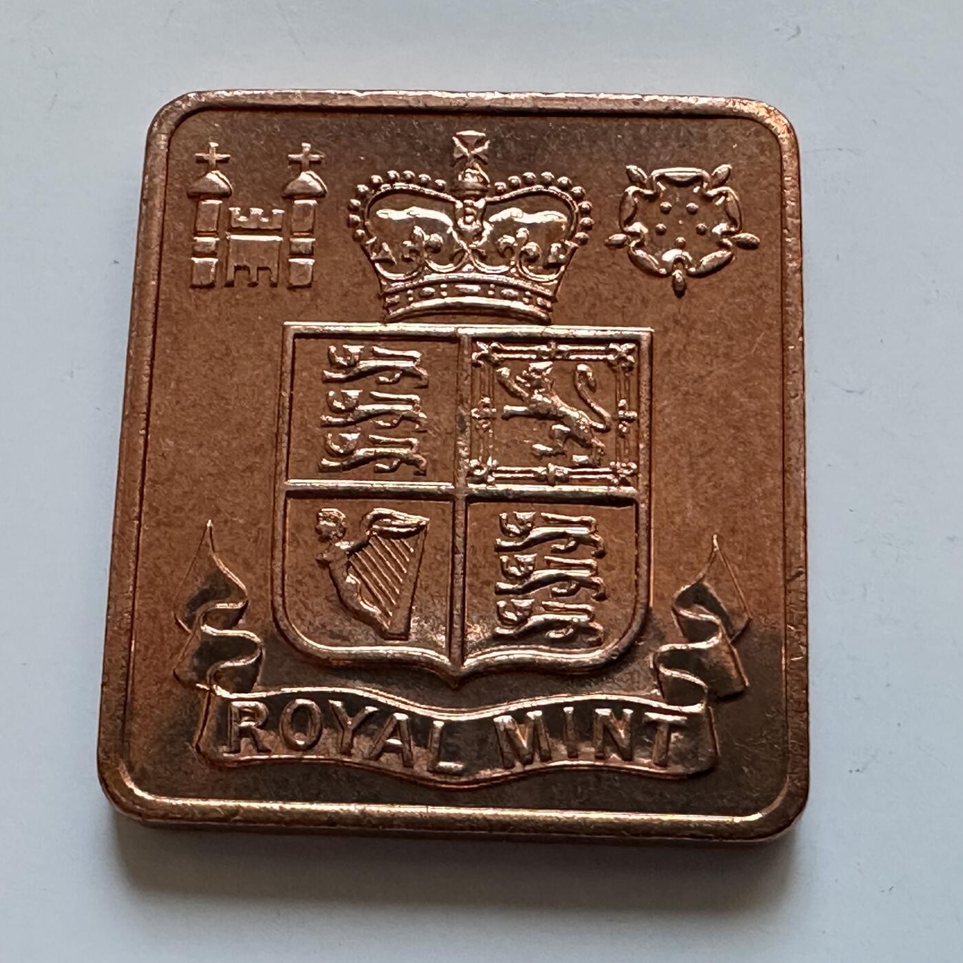 🌹外币初藏🌹🐯2025年第147场  每周二四六晚8️⃣点 接代拍 英国1977年皇家造币厂套币铜章 