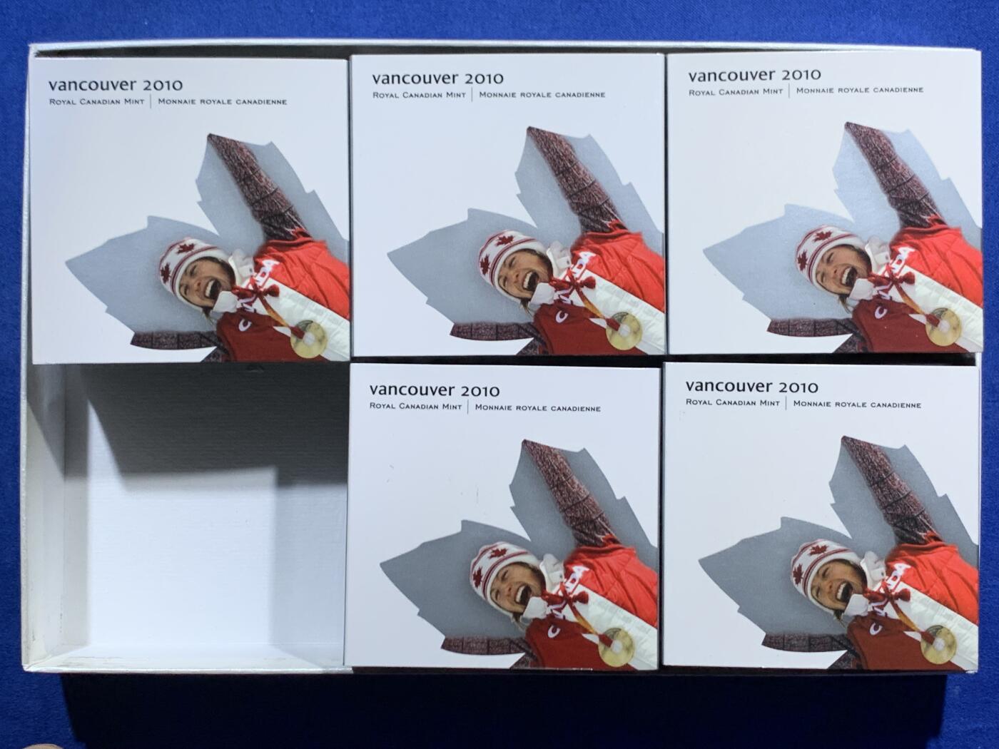 《竞宝斋》第452场 周日，周一 2场连拍 （全场包邮，欢迎送拍） 加拿大2010年25元X5精制幻彩银币套 温哥华冬奥会 约27.7克X5枚 925银 盒证全