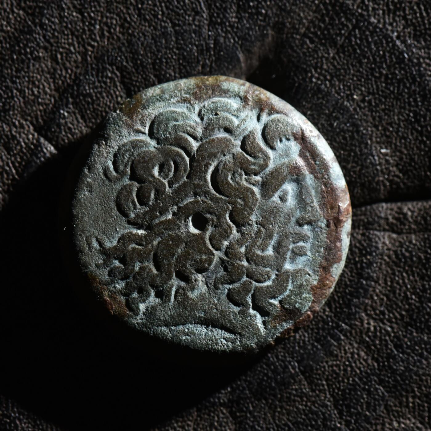 【良泉】第45期【直播场】1月15日晚19.30点开拍！ 208组，西方古代钱币、丝路古珠杂项专场 【11.22克】公元前246-221年【古希腊】埃及托勒密三世，1奥波大铜币