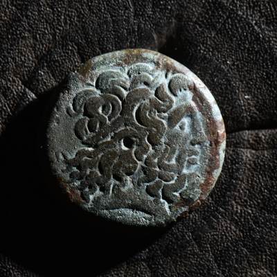 【良泉】第45期【直播场】1月15日晚19.30点开拍！ 208组，西方古代钱币、丝路古珠杂项专场 - 【11.22克】公元前246-221年【古希腊】埃及托勒密三世，1奥波大铜币