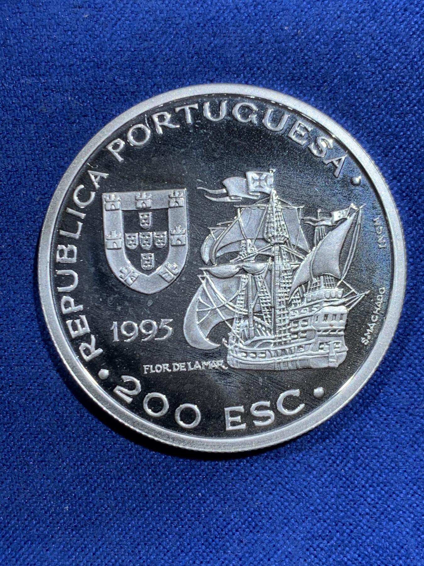 《竞宝斋》第452场 周日，周一 2场连拍 （全场包邮，欢迎送拍） 葡萄牙1995年攻占马六甲484周年–阿方索·德·阿尔布克尔克200埃斯库多斯银币 26.8g 925银