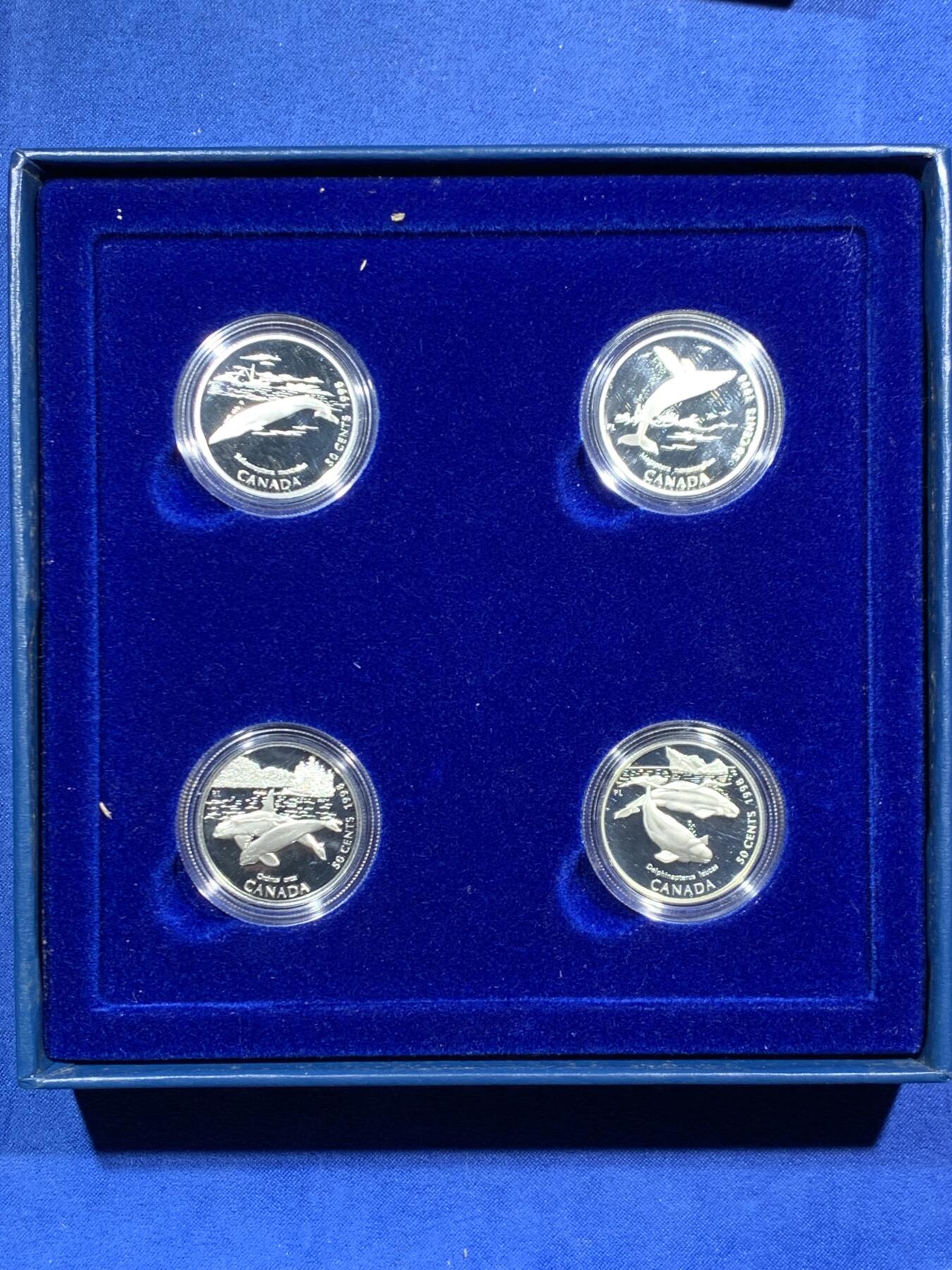 《竞宝斋》第452场 周日，周一 2场连拍 （全场包邮，欢迎送拍） 加拿大1998年50分X4精制银币套 海洋巨兽-虎鲸/座头鲸/白鲸/蓝鲸 9.3克X4枚 925银 盒证全