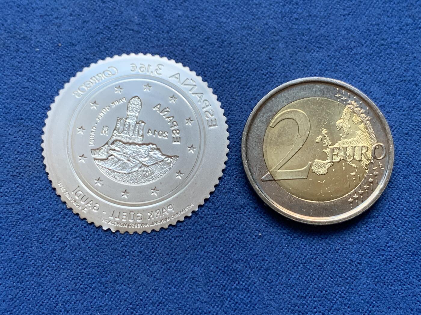 《竞宝斋》第452场 周日，周一 2场连拍 （全场包邮，欢迎送拍） 西班牙2014年奎尔公园2欧双金属纪念币+0.8克银片