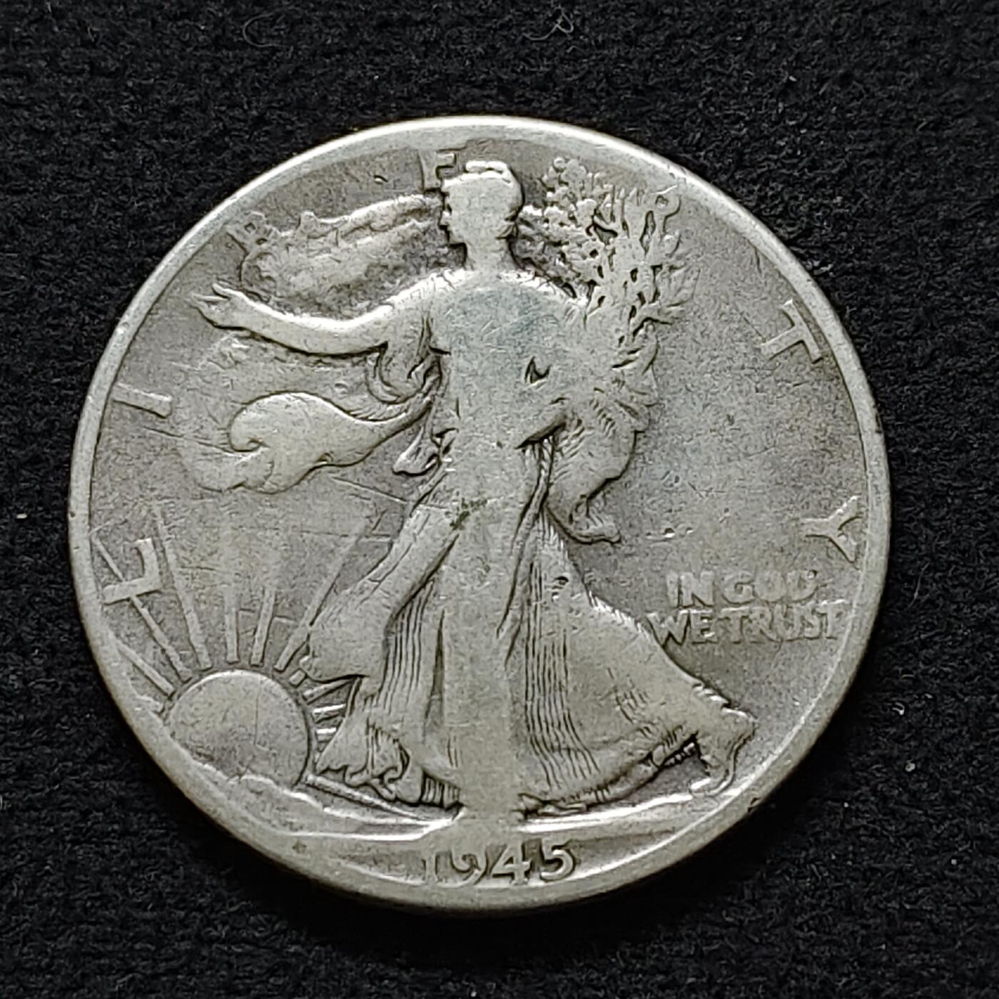 【全场包邮】纯粹捡漏拍491场（免费代拍第28场） 美国1945年行走女神半元（30.6毫米12.5克）银币