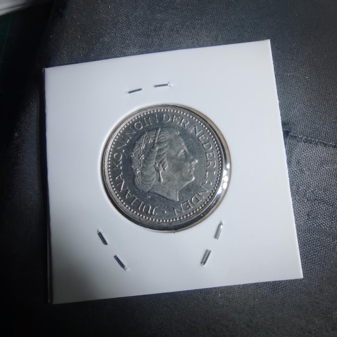 沼泽如烟--第949场 荷兰1975年1盾