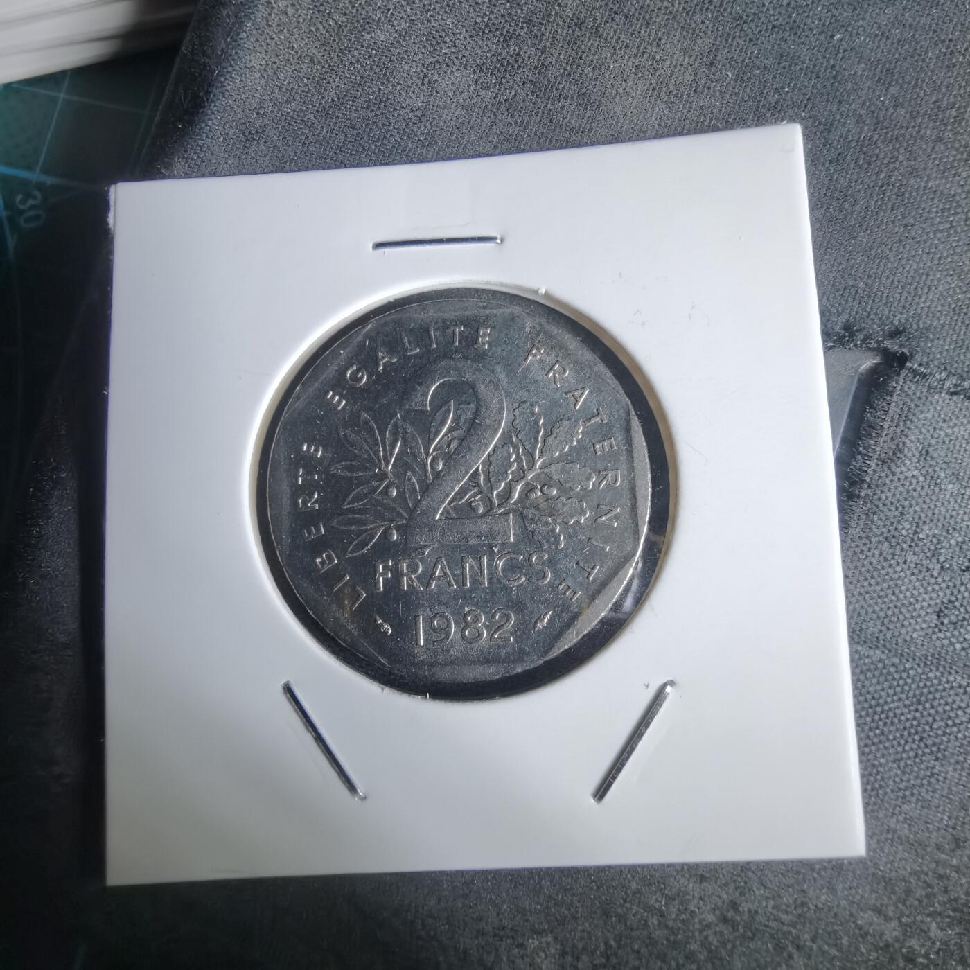 沼泽如烟--第949场 法国1982年2法郎