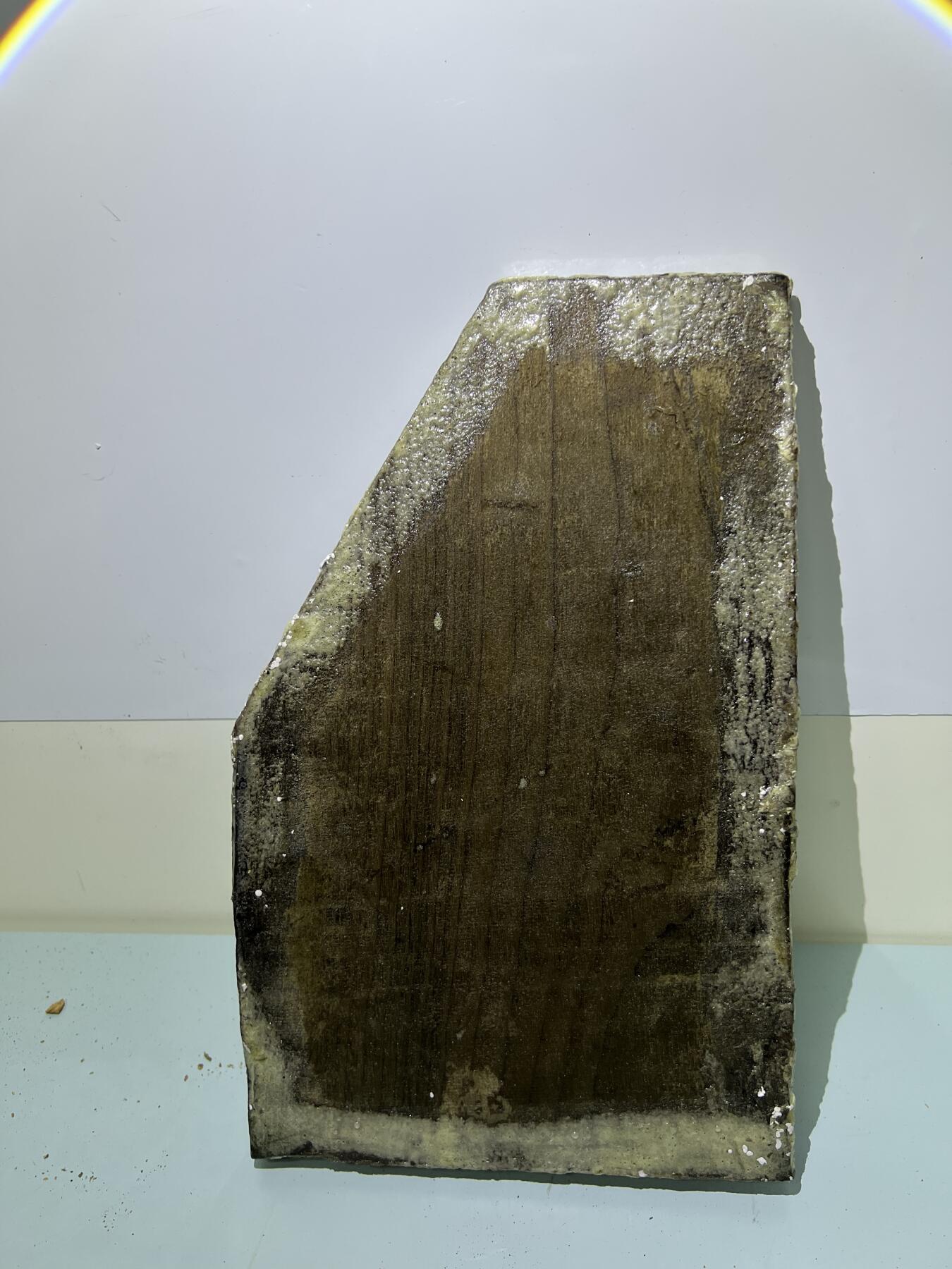 零元拍：1227-5金丝楠 牌子料   满金丝 果香满满 尺寸：30.5/14.5/9.9/2.3厚CM。四边已经做封胶