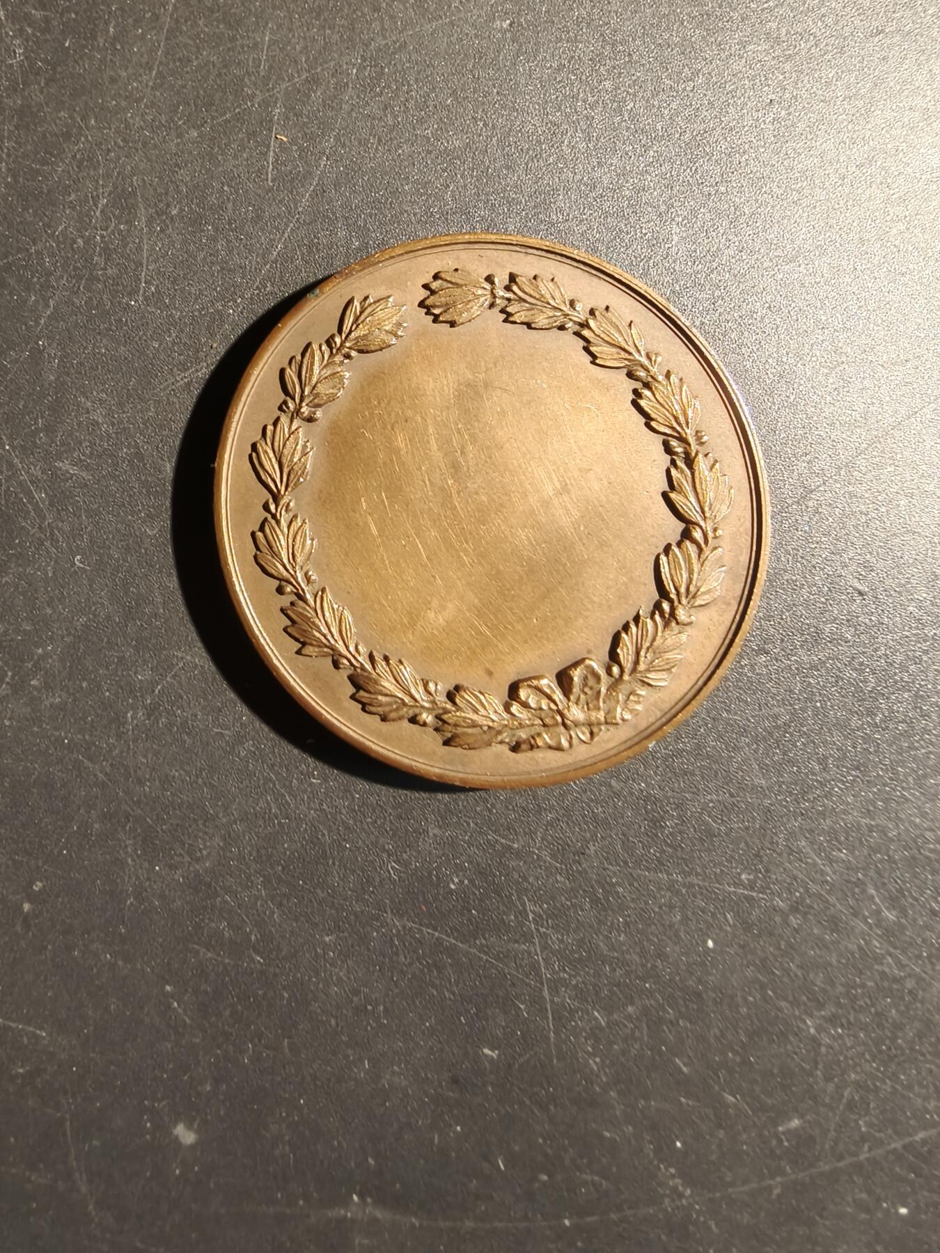 老王徽章第172期 法国奥利维尔·德·塞尔地区农业竞赛大铜章     直径42mm     重量35.8g