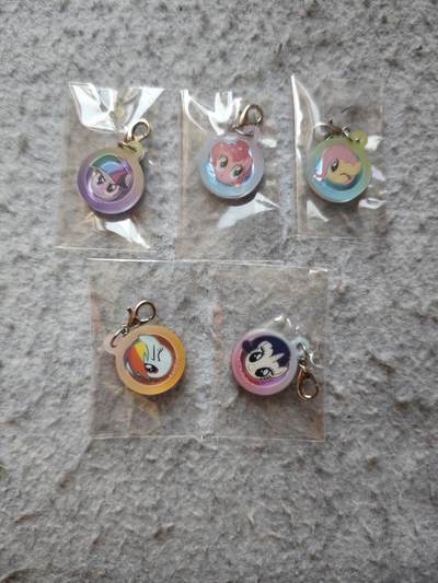 【随心含颖卡拍53期】卡游/集卡社/卡卡沃 抽卡机专场拍卖【无佣金】 - 卡游 小马宝莉 挂饰5个不重复 前后一致