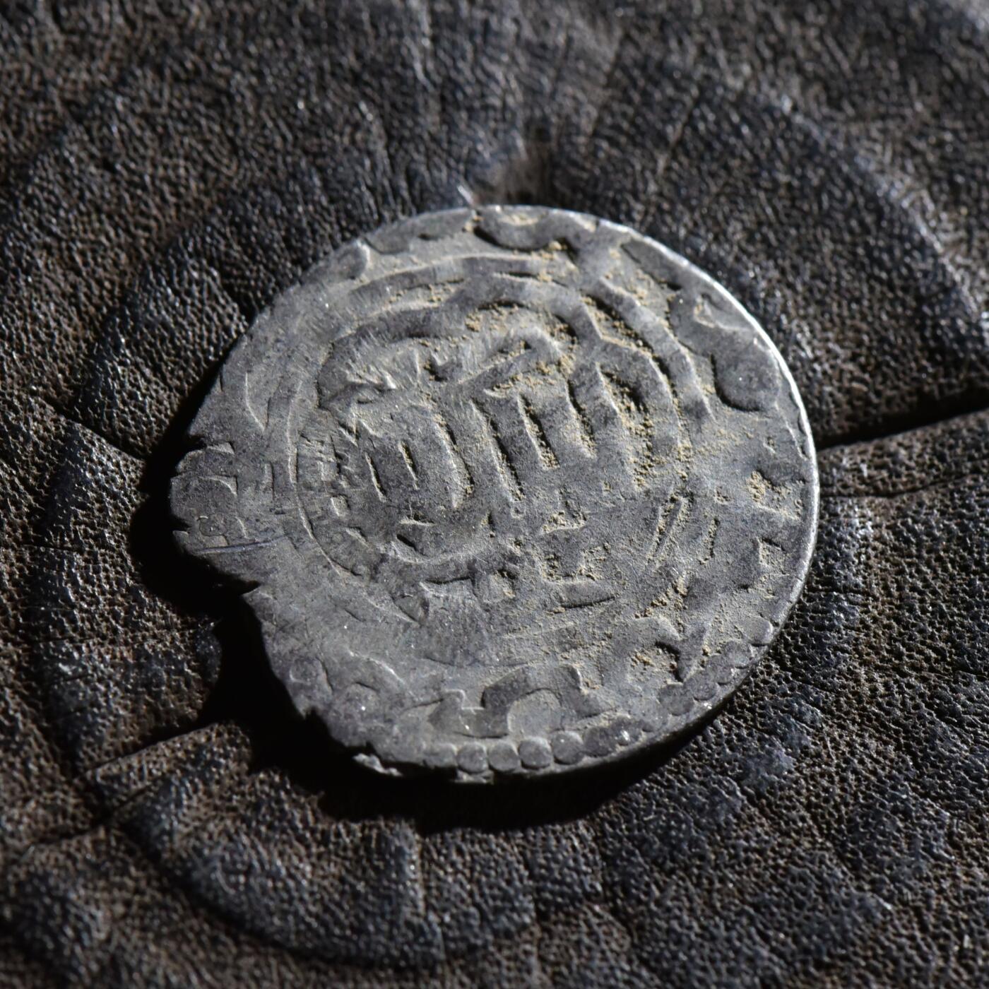 【良泉】第45期【直播场】1月15日晚19.30点开拍！ 208组，西方古代钱币、丝路古珠杂项专场 公元1266-1284年【罗姆苏丹国】第尔汗银币，2.98克