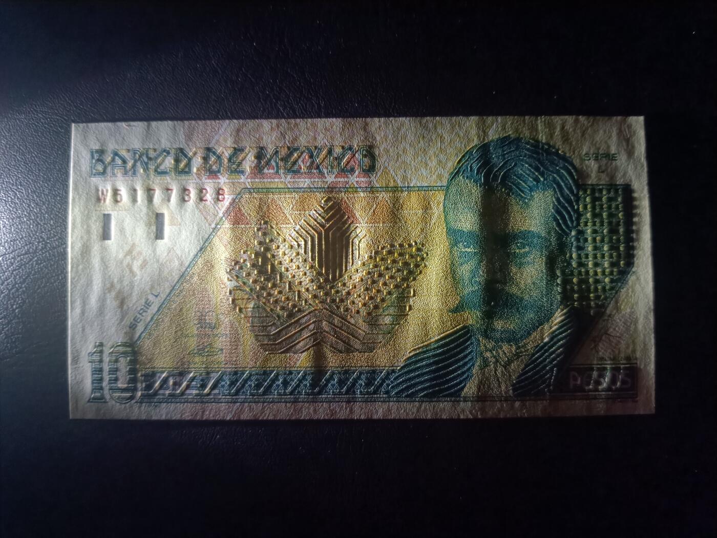 2026首期，总第211期 墨西哥1994年10比索UNC，独立领袖扎帕塔和解放农奴雕像