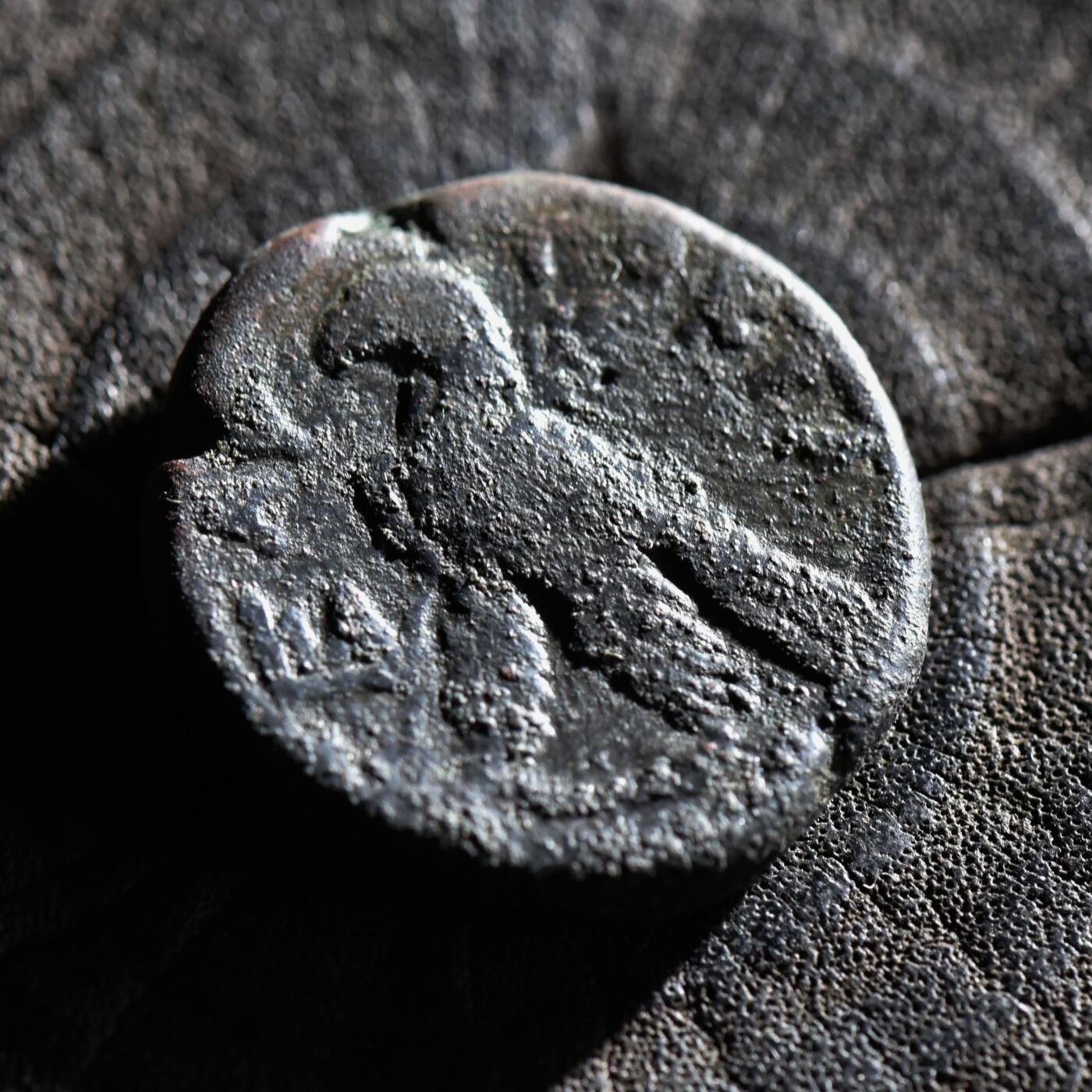 【良泉】第45期【直播场】1月15日晚19.30点开拍！ 208组，西方古代钱币、丝路古珠杂项专场 【藏家出品A】13.18克，公元64-65年，埃及行省，尼禄在位第11年打制神鹰四德拉克马，亚历山大港造币厂