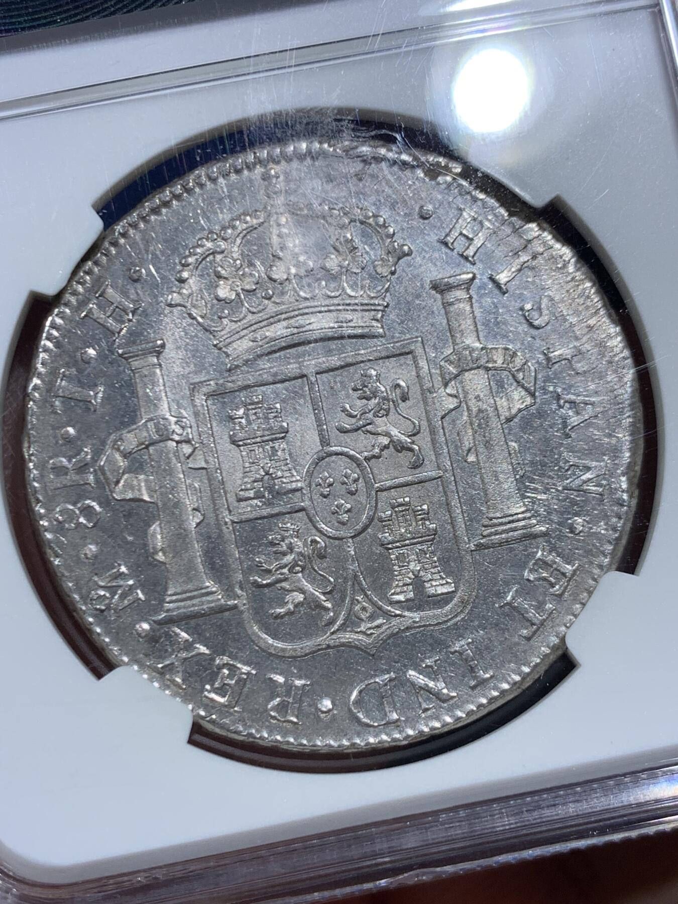 《竞宝斋》第452场 周日，周一 2场连拍 （全场包邮，欢迎送拍） NGC MS62 西属墨西哥1804年卡洛斯四世8里亚尔银币，人像状态非常好，底板略带PL质感。