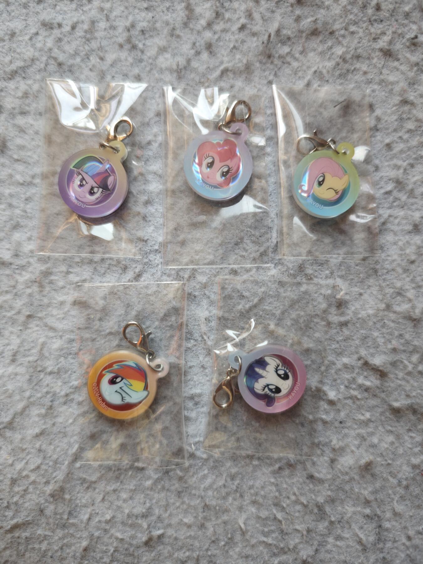 【随心含颖卡拍53期】卡游/集卡社/卡卡沃 抽卡机专场拍卖【无佣金】 卡游 小马宝莉 挂饰5个不重复 前后一致