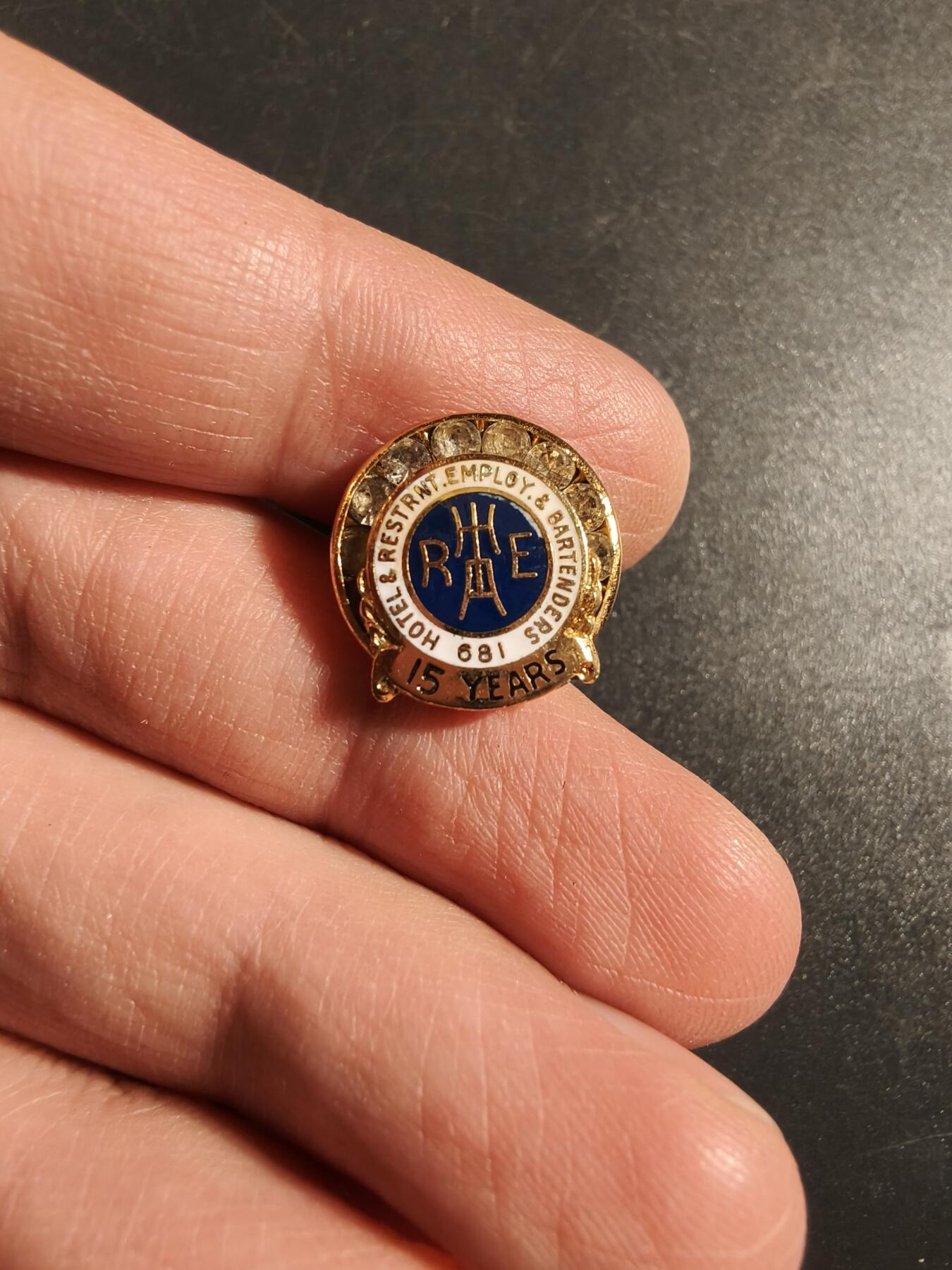 老王徽章第172期 美国酒店及餐馆雇员及调酒师工会15周年服务证章