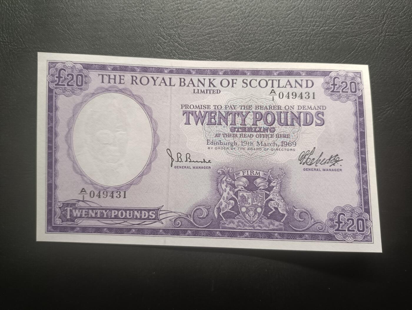 2026首期，总第211期 苏格兰皇家银行1969年20镑AUNC首冠A/1，稀有的早期高面值，第二代福斯桥