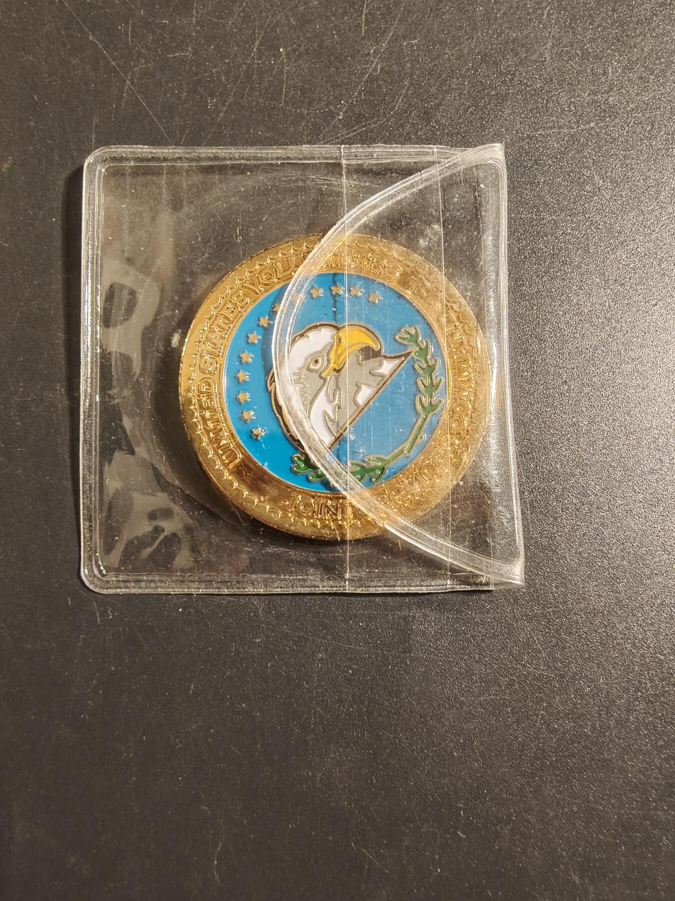 老王徽章第172期 美国联勤司令部纪念章 直径39mm. 重量27.8g