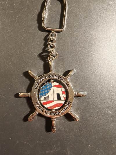 老王徽章第172期 - 美国海军亚利桑那号战列舰纪念馆钥匙扣