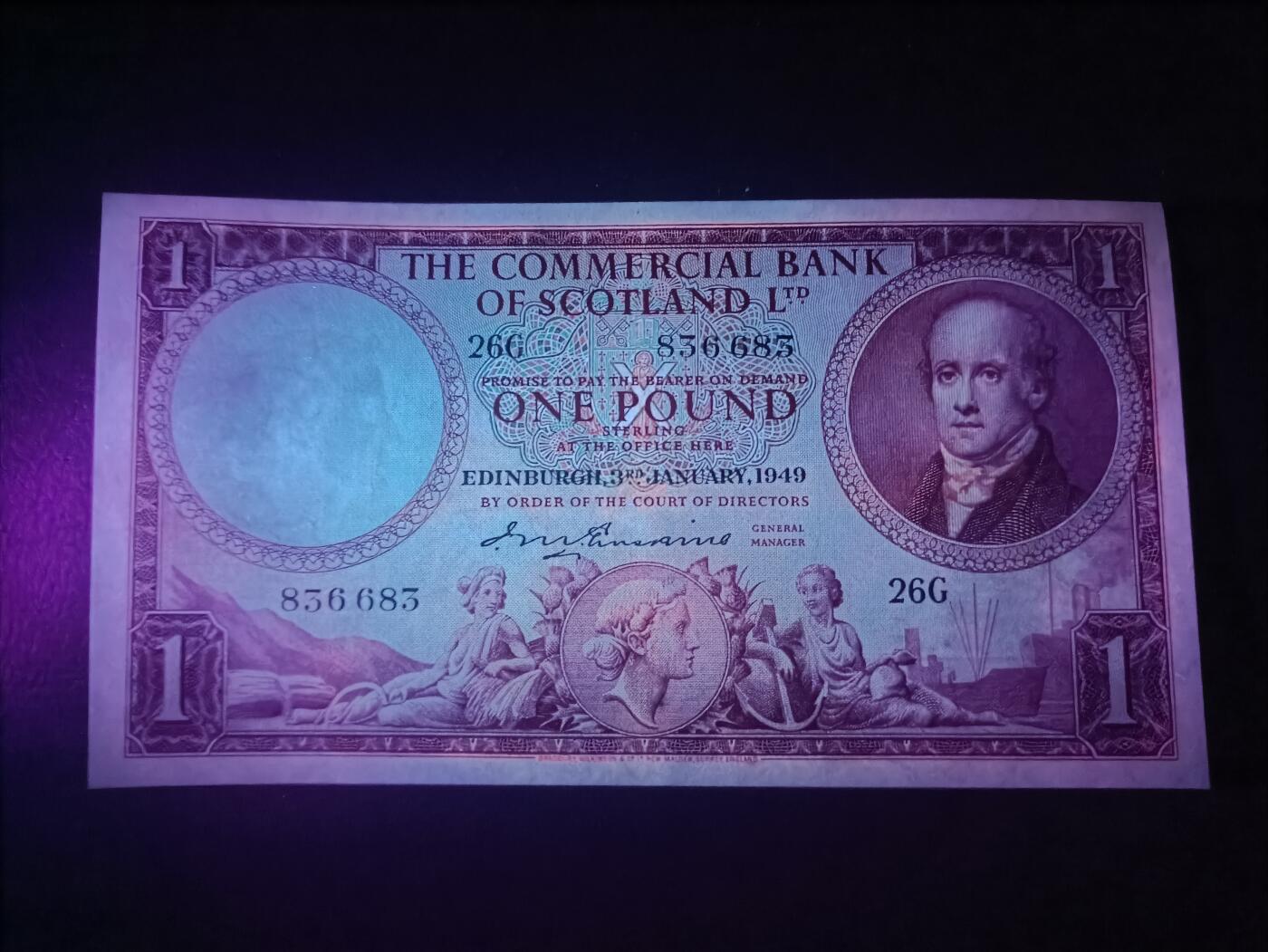 2026首期，总第211期 苏格兰国家商业银行1949年1镑AUNC，银行创始人和银行大徽章，少见早期紫色版本