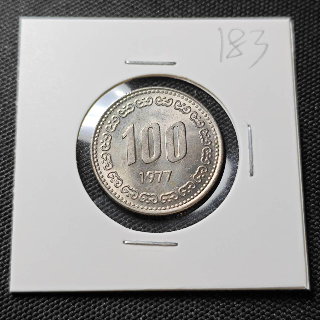 KK钱币收藏小铺 《套币 好品/批量散币专场》  2月预留时间 周末发货   1977韩国李承晚100韩元老版 带光