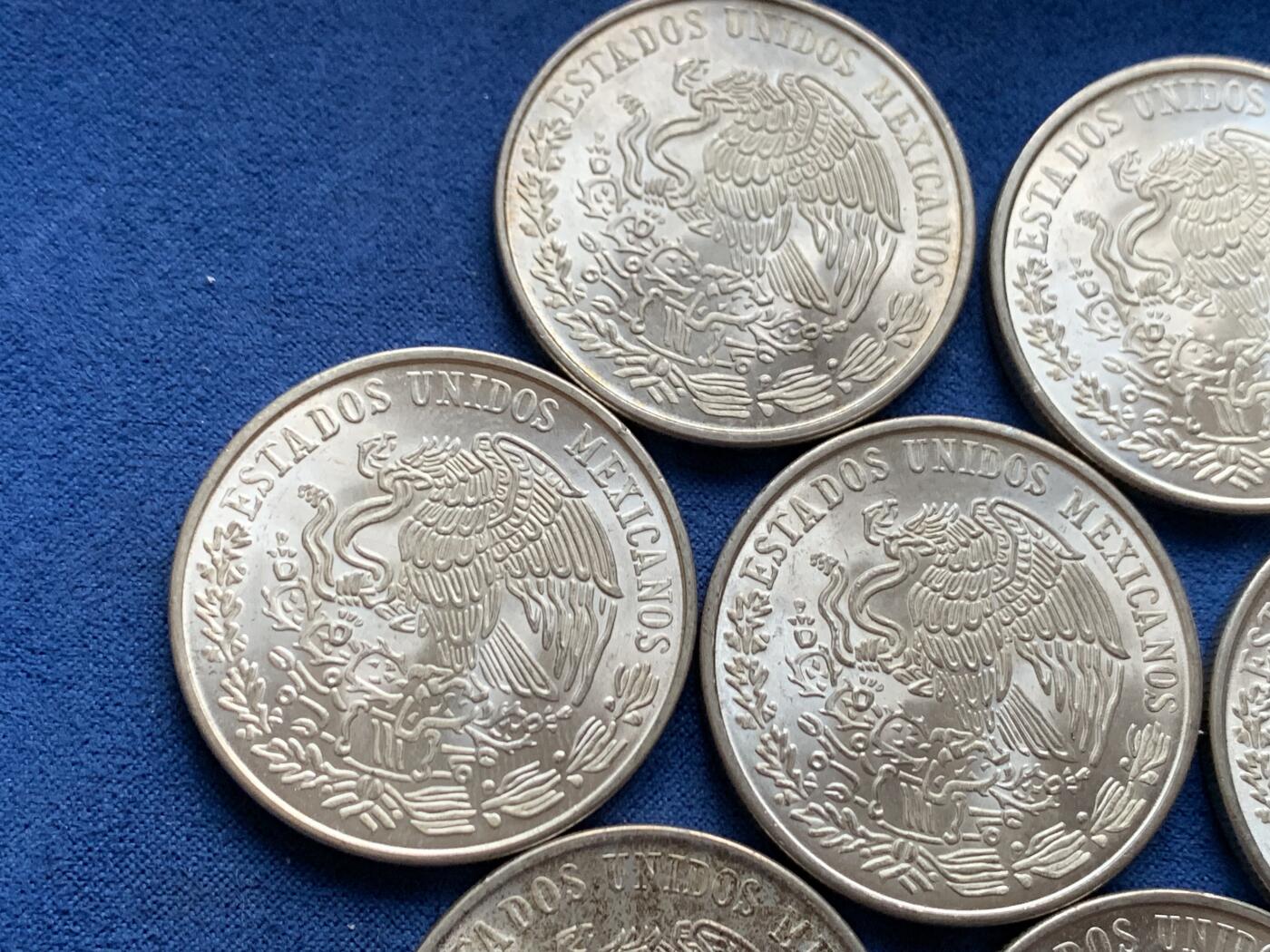 《竞宝斋》第452场 周日，周一 2场连拍 （全场包邮，欢迎送拍） 七枚一组 墨西哥1978年革命领袖100比索大银币 720银 总重约194.4克