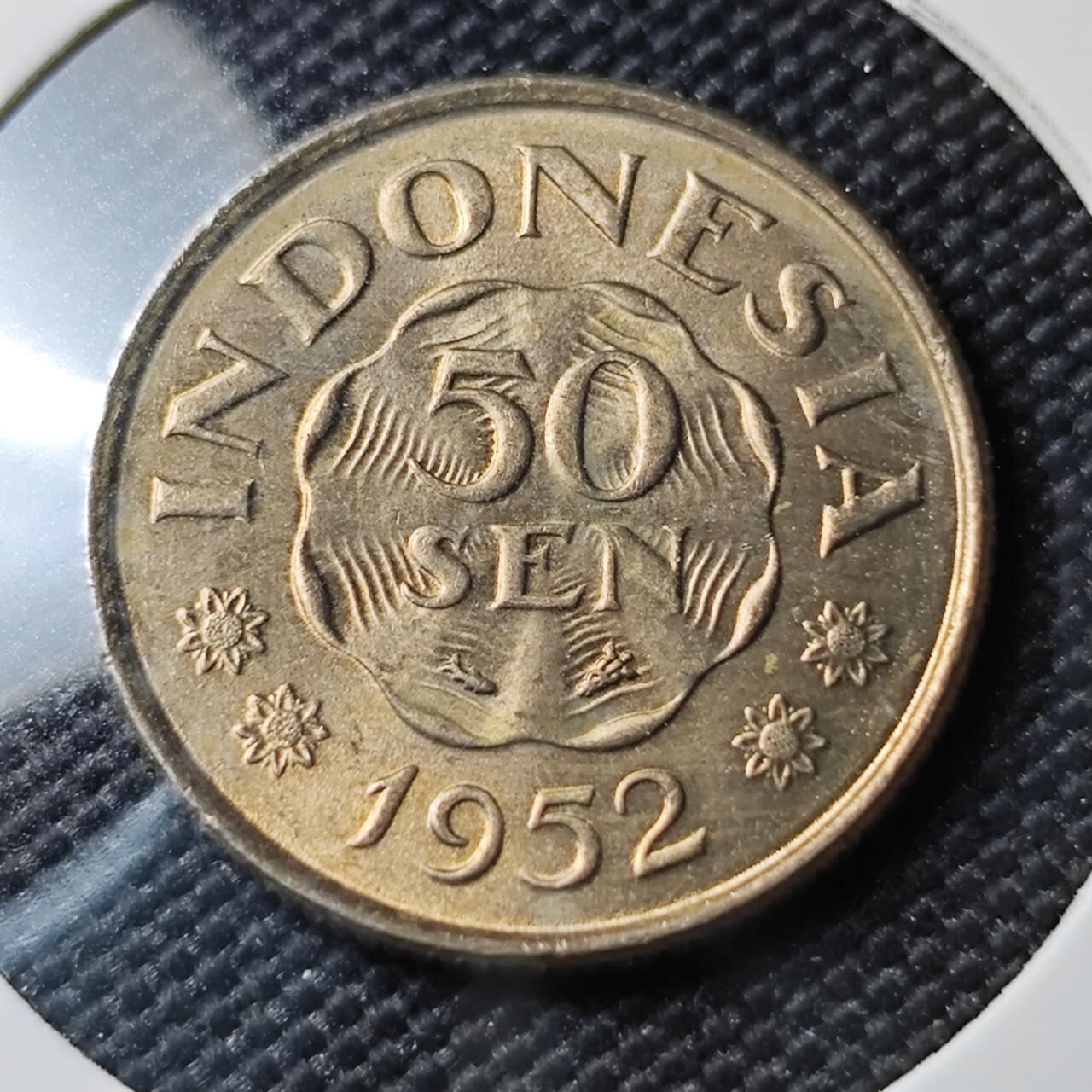 KK钱币收藏小铺 《套币 好品/批量散币专场》  2月预留时间 周末发货  1952印度尼西亚50仙 好品