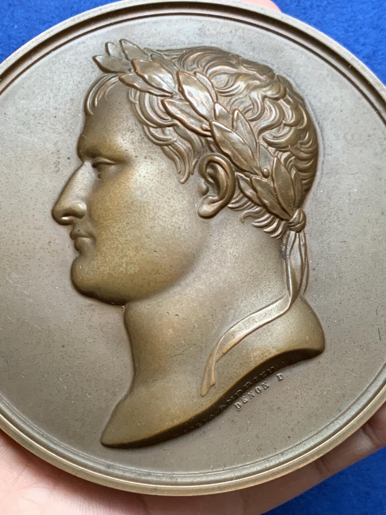 《竞宝斋》第453场 周日，周一 2场连拍 （全场包邮，欢迎送拍） 法国拿破仑罗马王洗礼大铜章，少见超大尺寸版本，直径113mm，重量644.4g，带盒子，细节见图